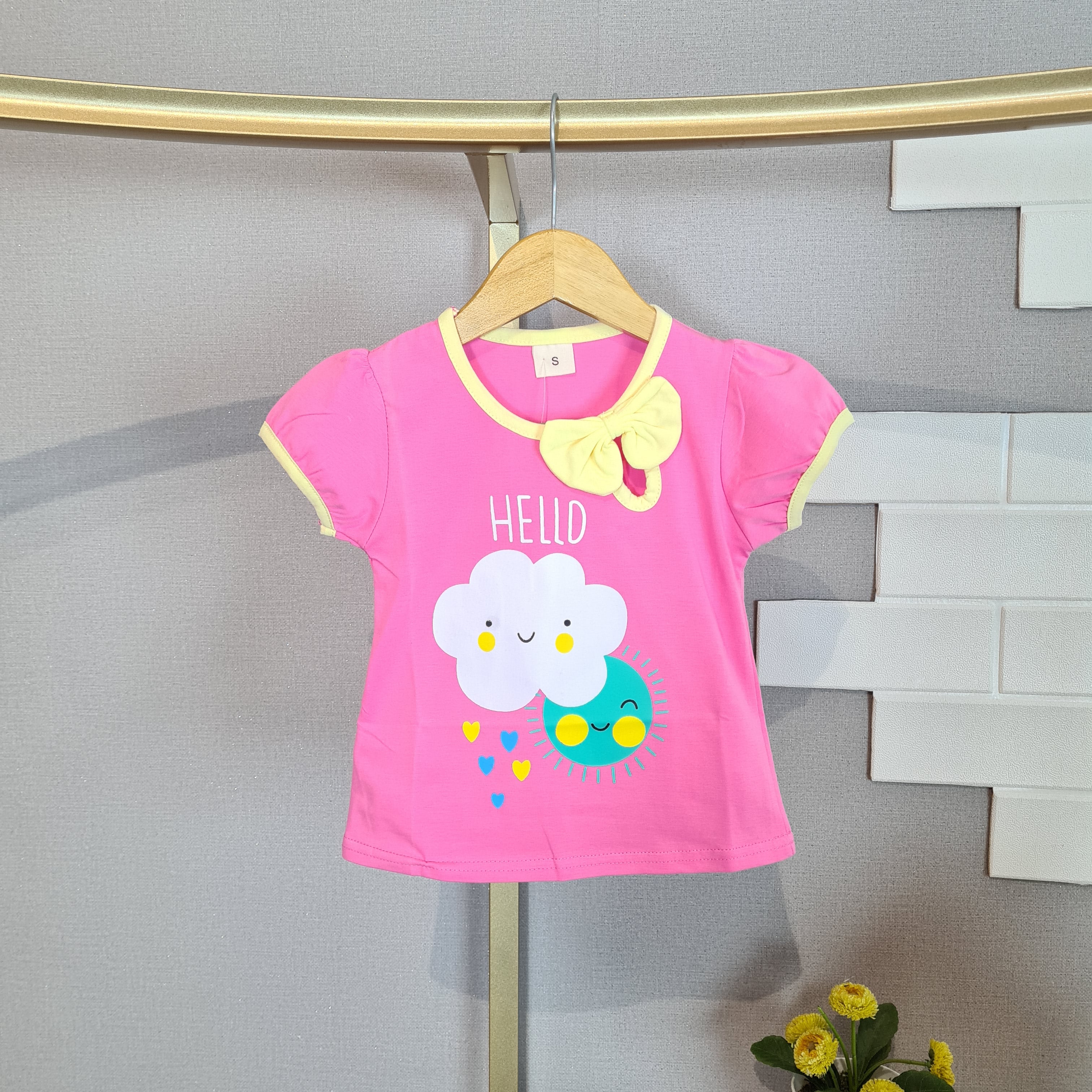 [102422] - Baju Kaos Lengan Pendek Fashion Anak Perempuan - Motif Hello Cloud