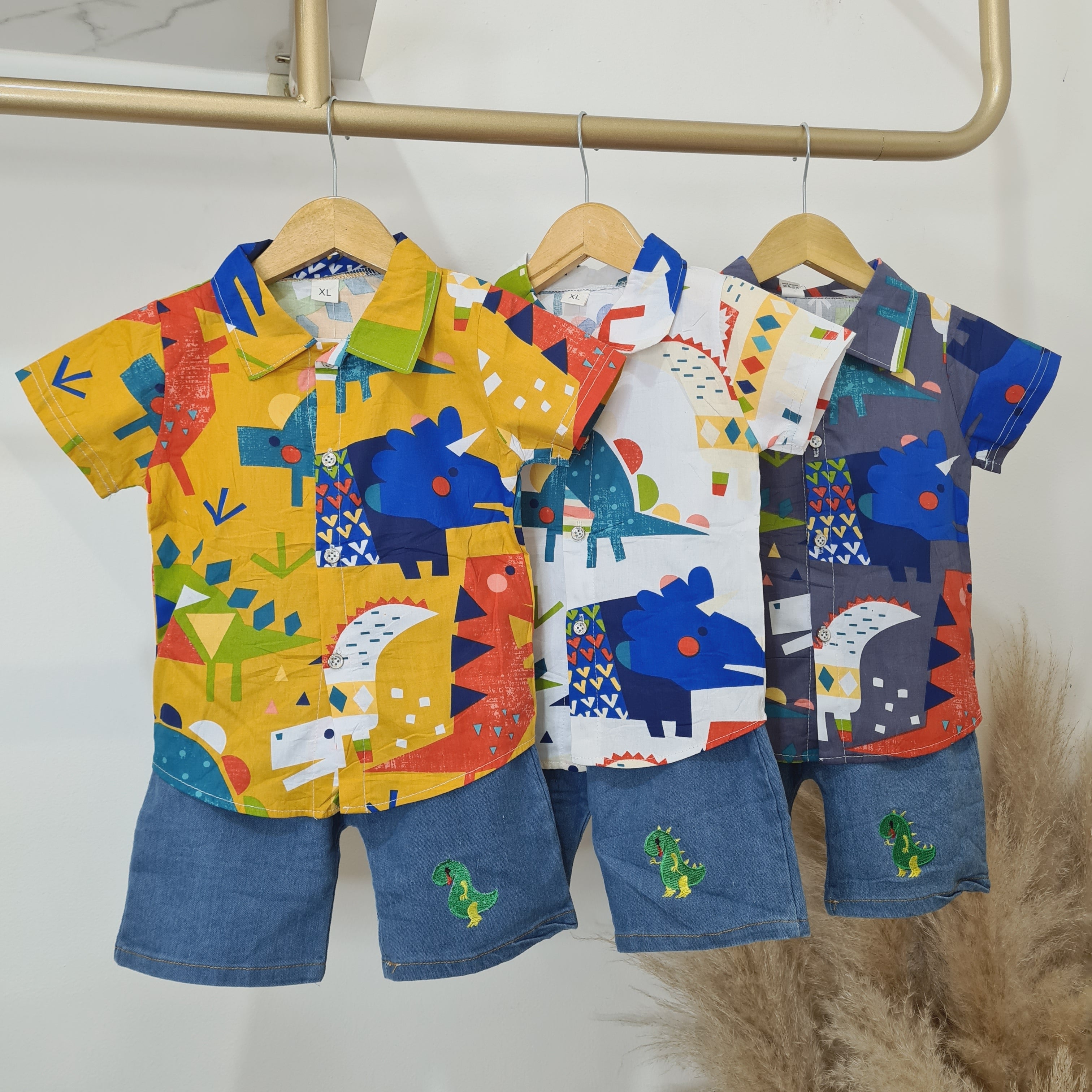 [345395-V1] - Setelan Kemeja Celana Pendek Jeans Anak Laki-Laki - Motif Skinny Dino