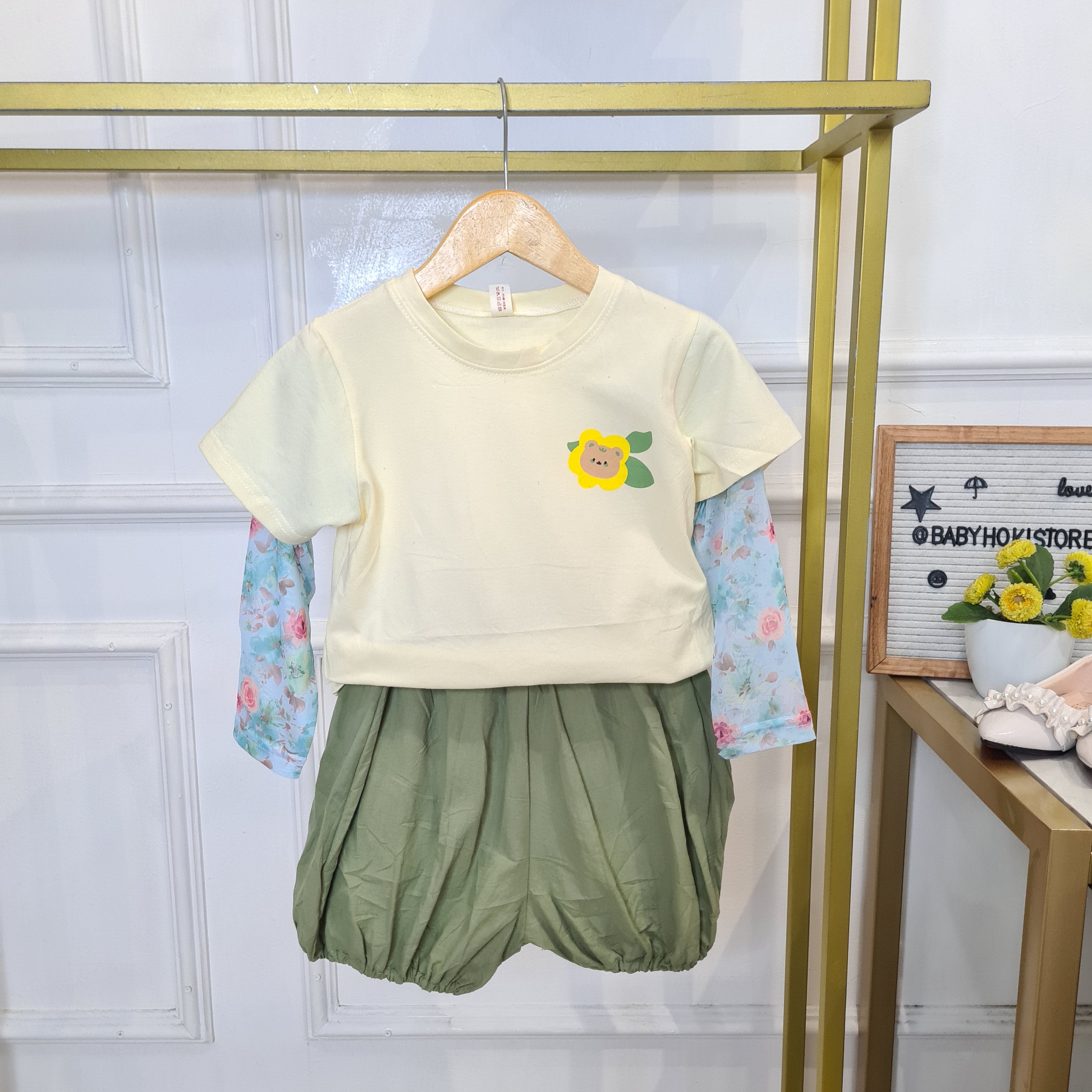 [340429-V1] - Baju Setelan Kaos Celana Pendek Fashion Anak Perempuan - Motif Small Fluffy