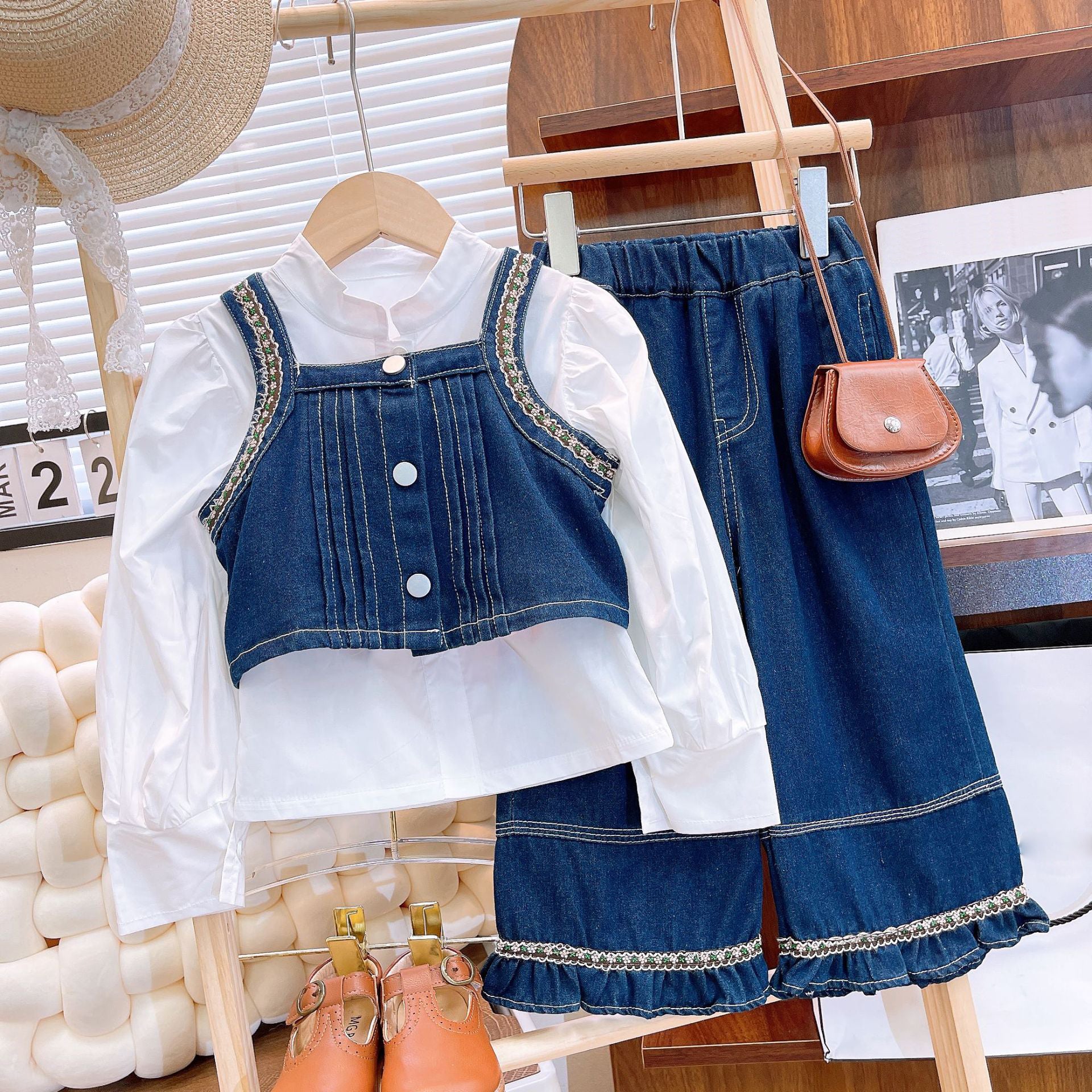 [363748] - Baju Setelan Blouse Rompi Lengan Panjang Celana Jeans Panjang Fashion Anak Perempuan - Motif Flower Strap