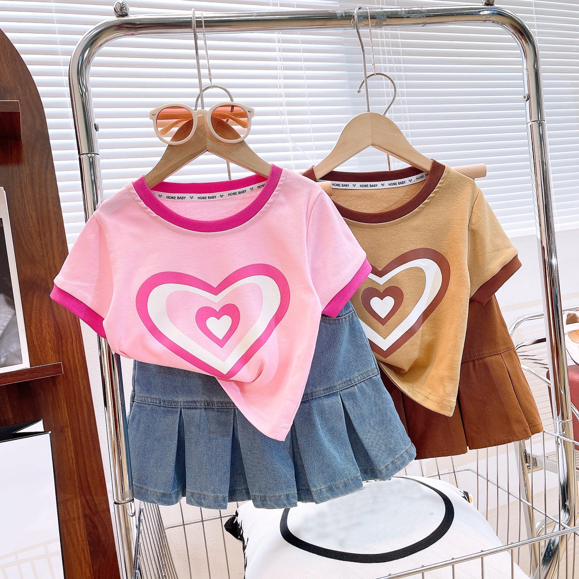 [363779] - Oneset Lucu Setelan Baju Kaos Lengan Pendek Bawahan Rok Jeans Denim Fashion Anak Perempuan Cewek - Motif Beautiful Heart