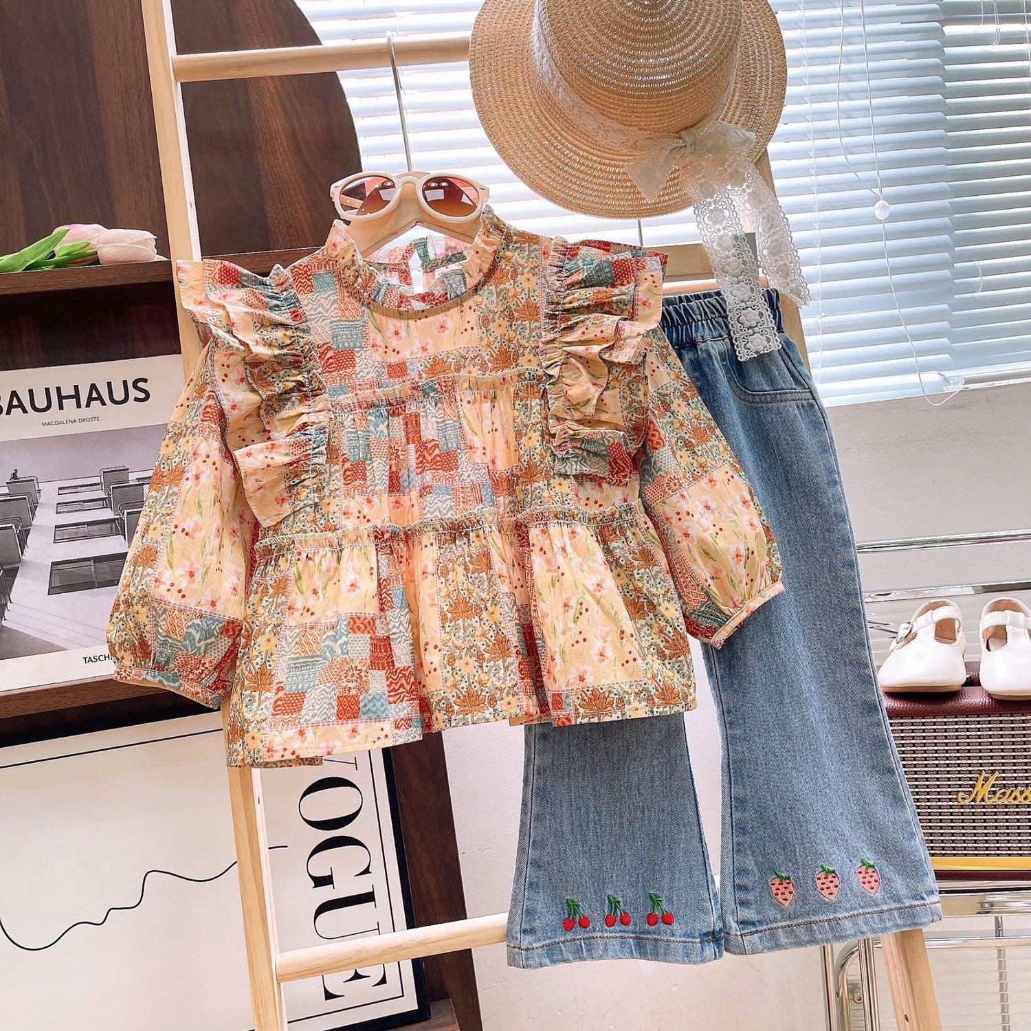 [363795] - Setelan Baju Blouse Lengan Panjang Celana Jeans Panjang Fashion Anak Perempuan - Motif Nature Flower