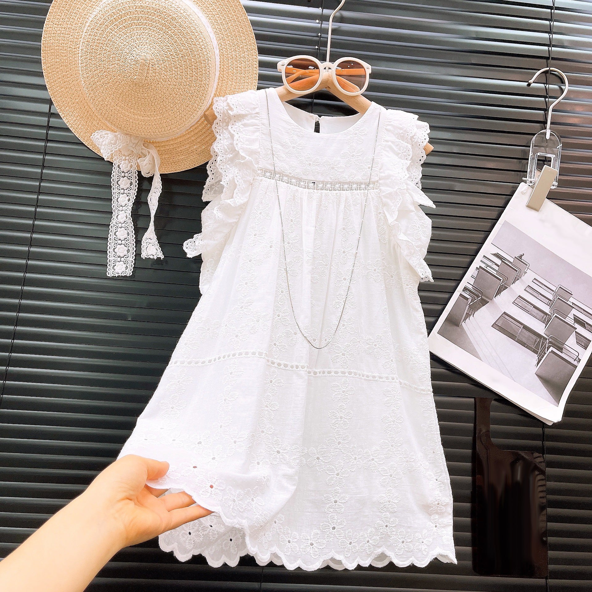 [363800] - Gaun Bordir Bungan Baju Dress Tanpa Lengan Fashion Anak Perempuan - Motif Smooth Flower