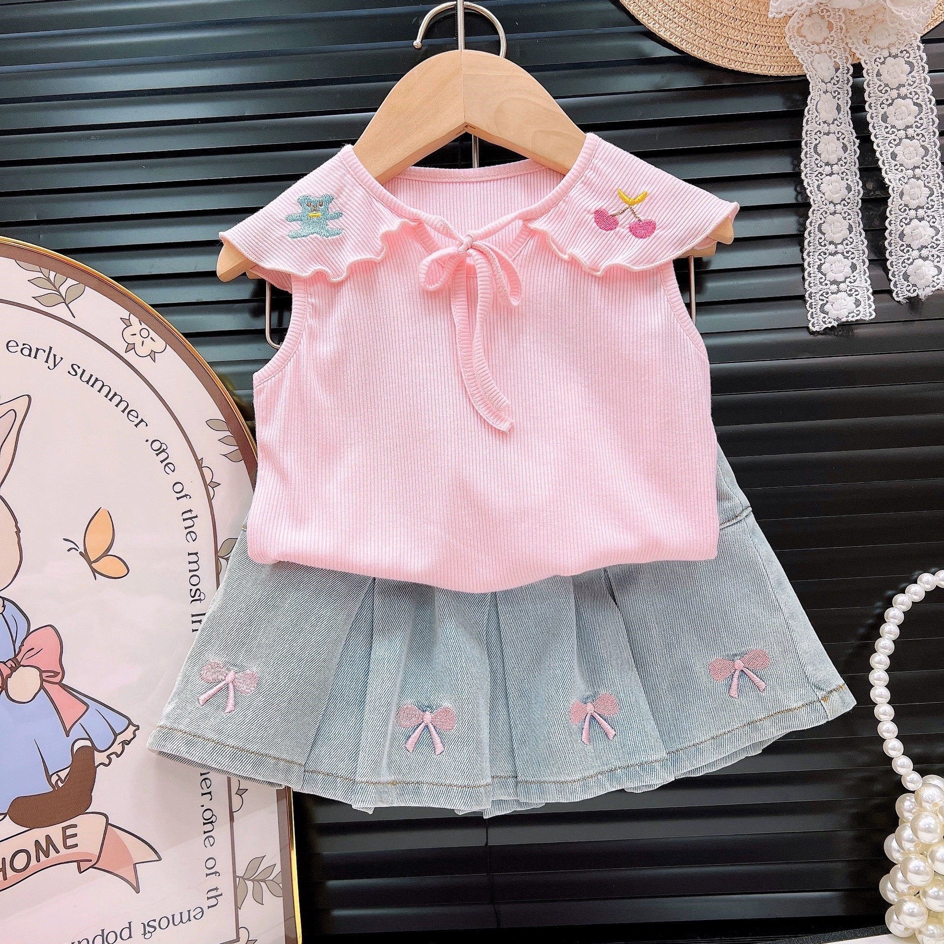 [363846] - One Set 2in1 Setelan Baju Atasan Blouse Lengan Kutung Bawahan Rok Mini Plisket Denim Fashion Anak Perempuan - Motif Renda Animal Fruit - BABYHOKI STORE