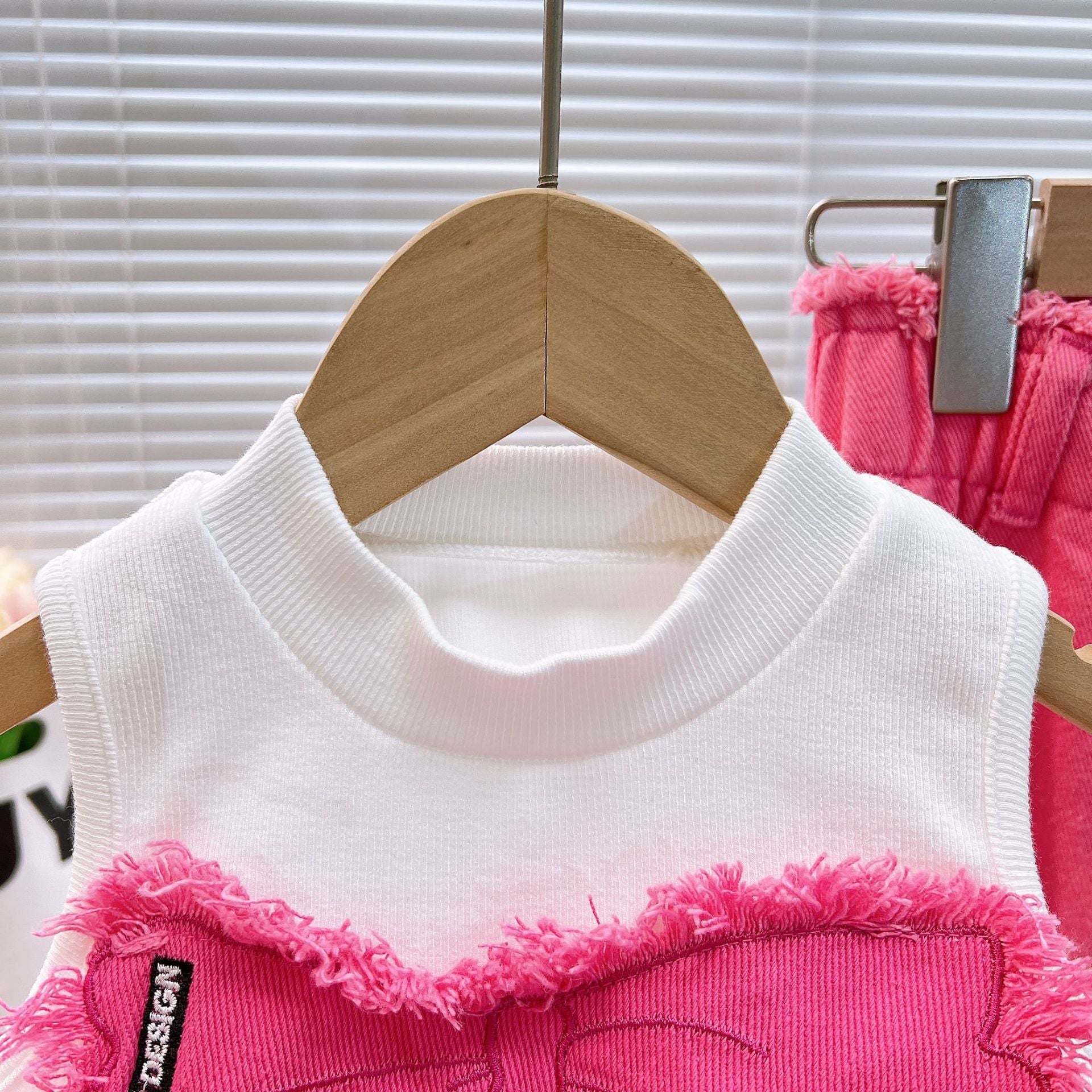 [363853] - Setelan Baju Atasan Kaos Lengan Pendek Bawahan Celana Panjang Denim Fashion Anak Perempuan - Motif Cute Ribbon - BABYHOKI STORE