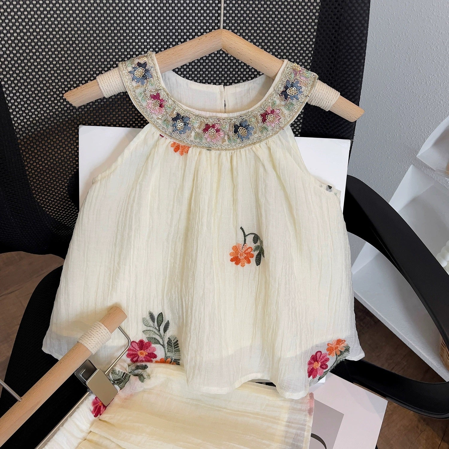[363862] - Dress Atau Oneset Baju Setelan Atasan Tanpa Lengan Fashion Anak Perempuan - Motif Bunga