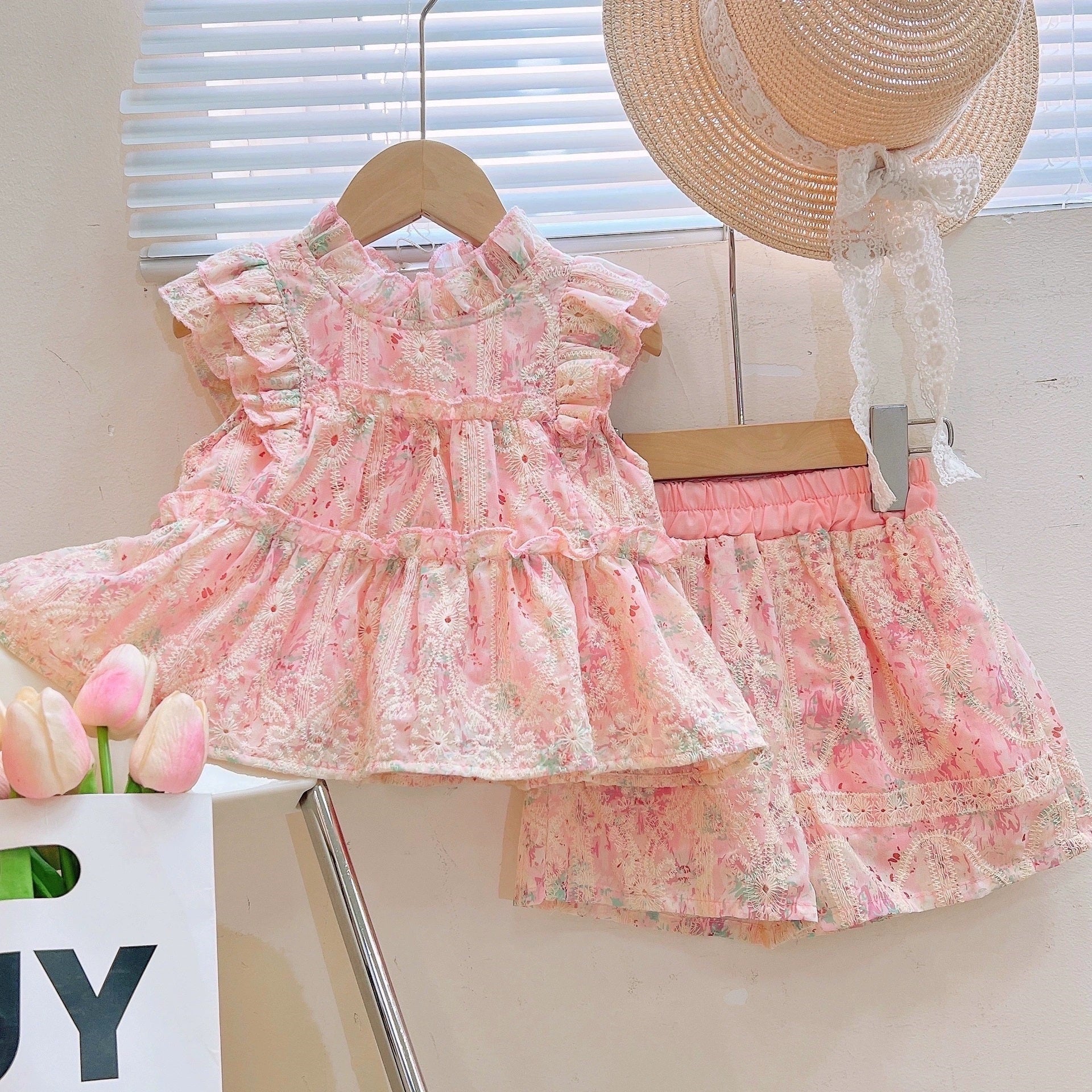 [363876] - One Set Renda Floral Cewek Setelan Baju Atasan Renda Lengan Kutung Bawahan Celana Pendek Fashion Anak Perempuan