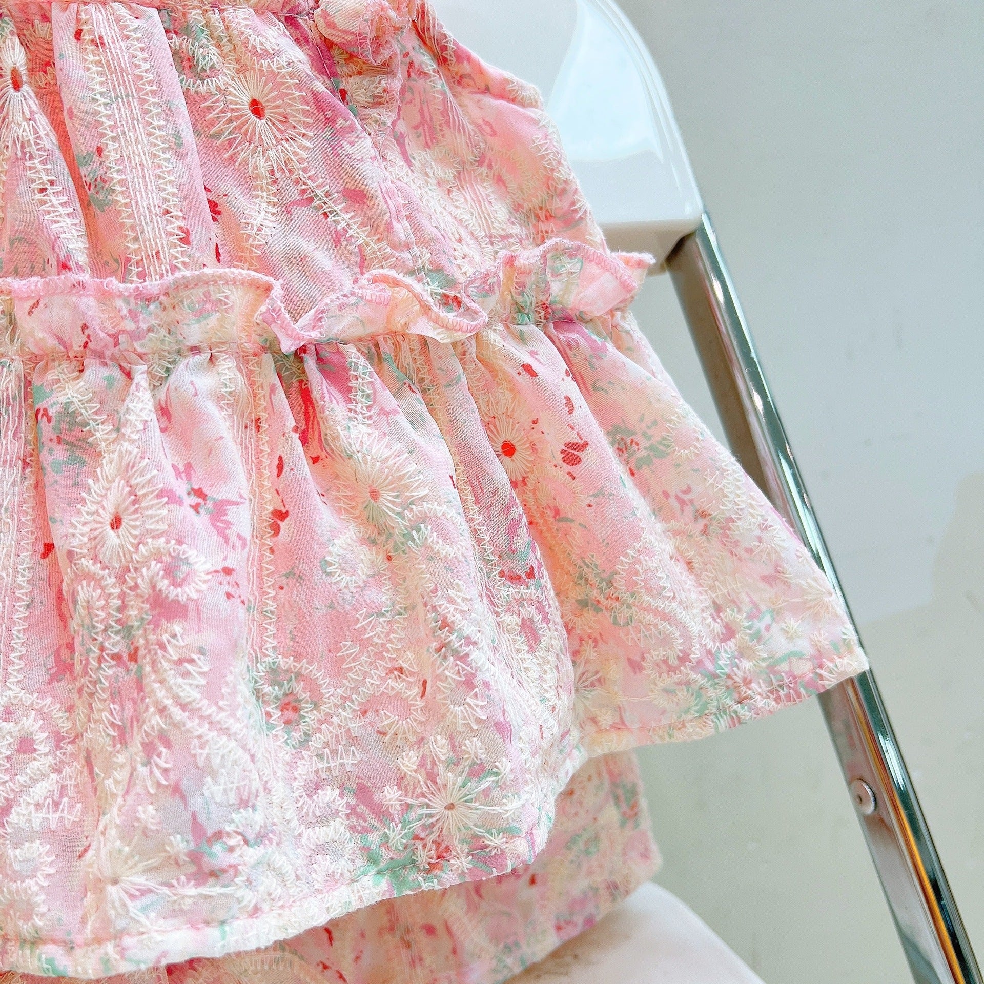 [363876] - One Set Renda Floral Cewek Setelan Baju Atasan Renda Lengan Kutung Bawahan Celana Pendek Fashion Anak Perempuan