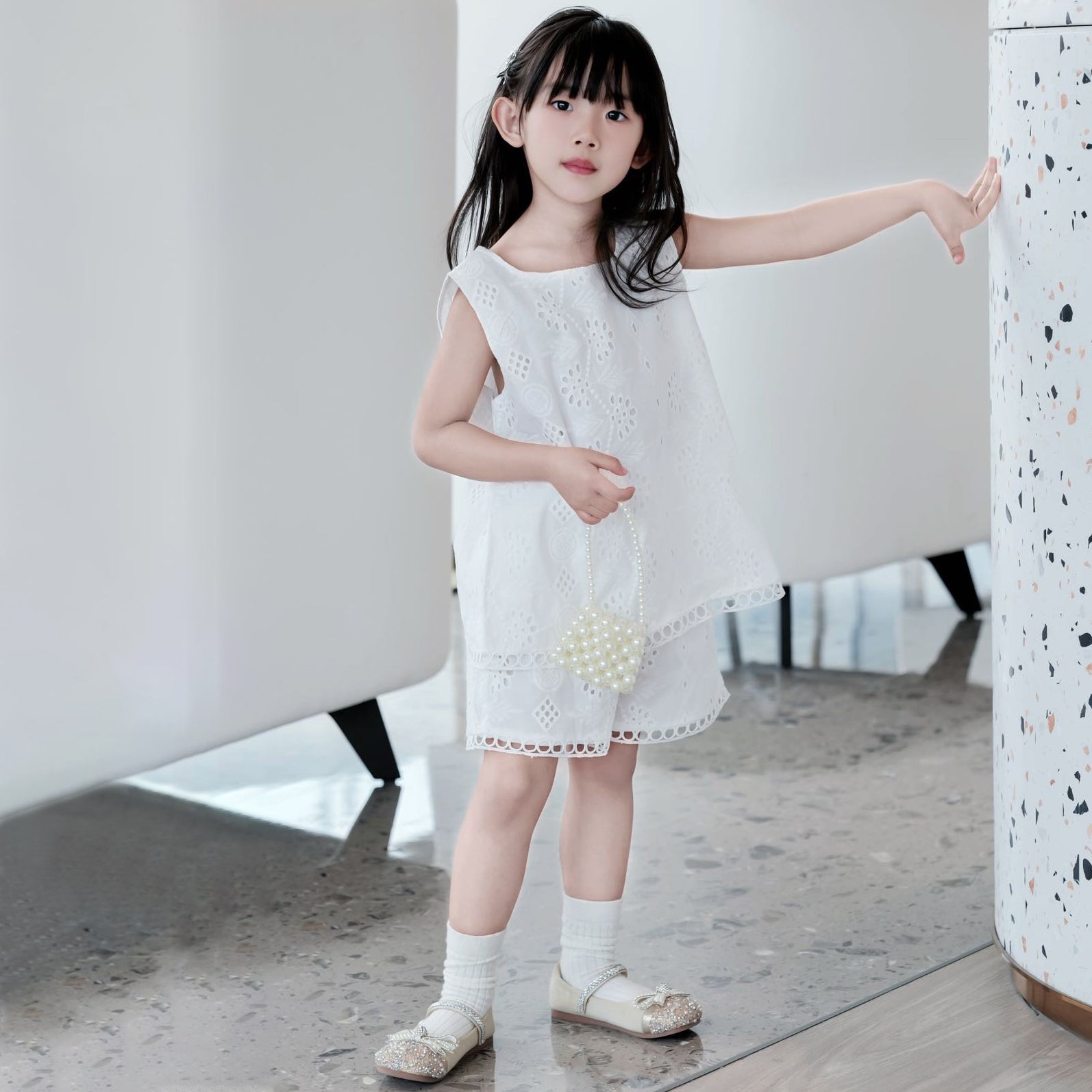 [363882] - One Set Anak Cewek Baju Fashion Setelan Atasan Katbol Lengan Kutung Bawahan Celana Pendek Broderie Fashion Anak Perempuan
