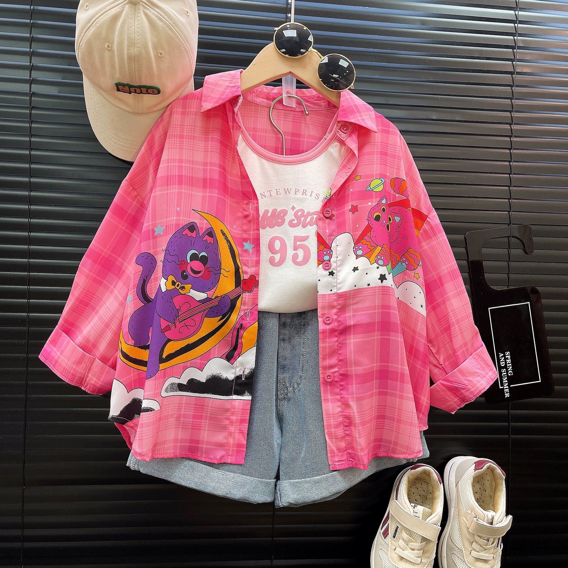 [363892] - Baju Setelan 3 In 1 Atasan Kemeja Lengan Panjang Bawahan Celana Pendek Denim Fashion Anak Perempuan - Motif Funny Animal Guitar - BABYHOKI STORE