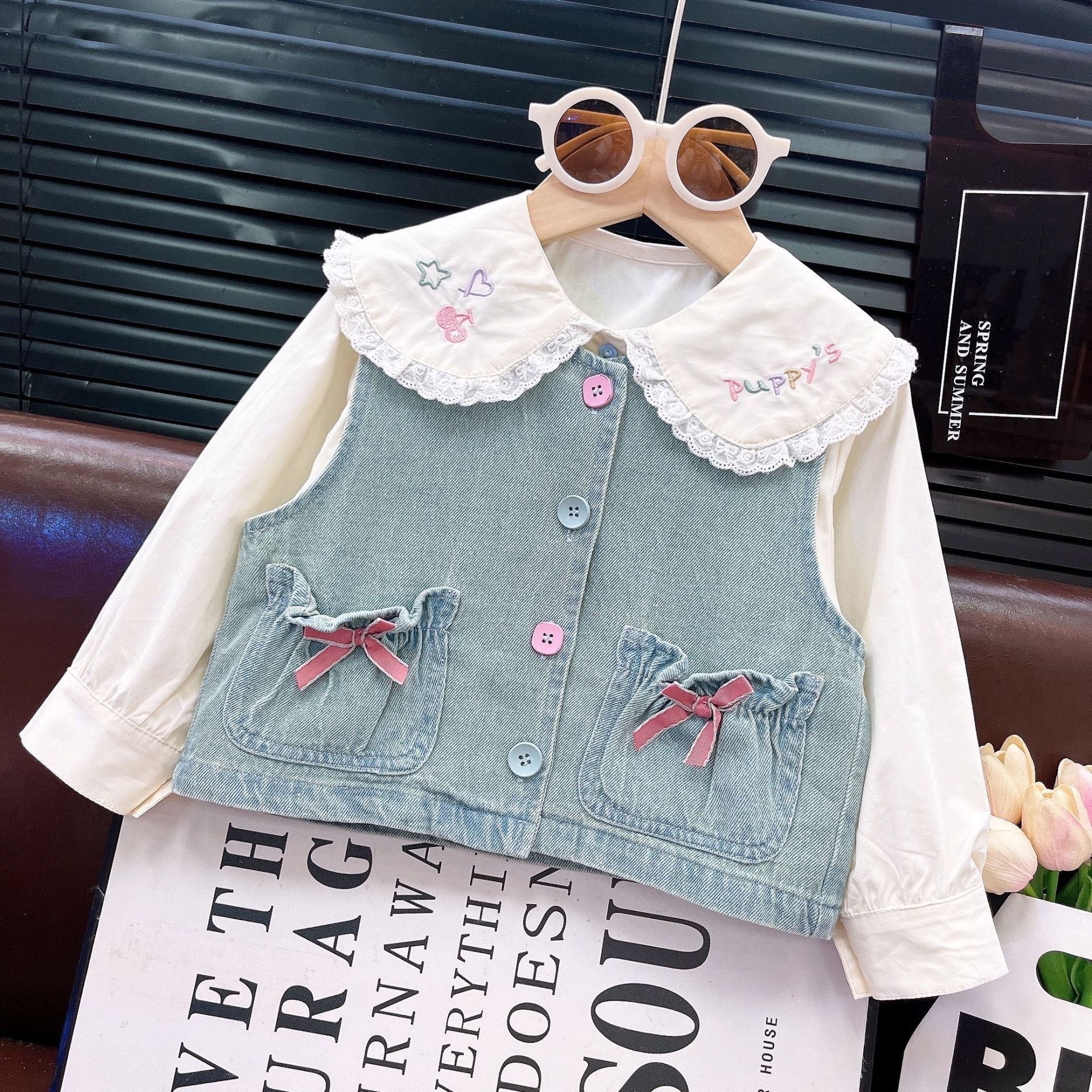 [363908] - One Set 3in1 Baju Setelan Atasan Blouse Renda Lengan Panjang Vest Kutung Denim Bawahan Celana Panjang Denim Fashion Anak Cewek Perempuan - Motif Love Star - BABYHOKI STORE