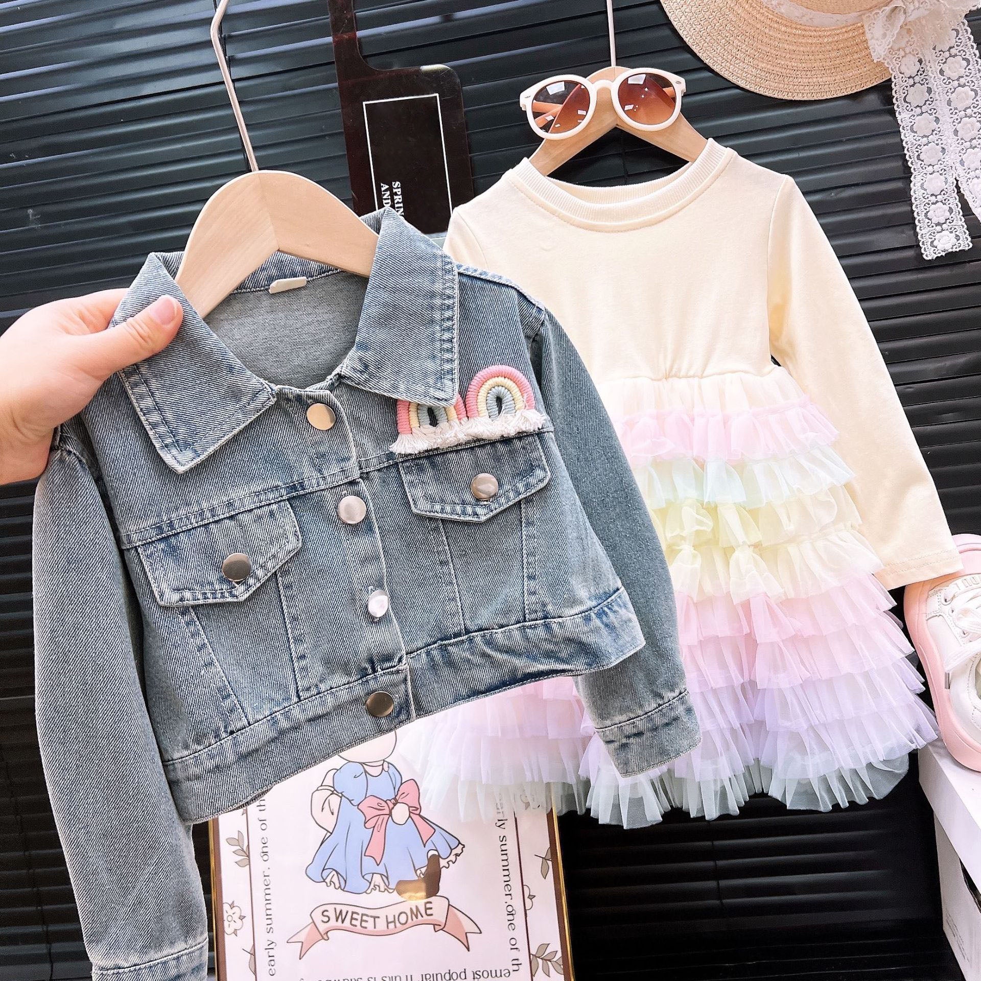 [363912] - One Set 2in1 Baju Setelan Dress Gaun Lengan Panjang Atasan Jaket Denim Fashion Anak Perempuan Cewek - Motif 3D Rainbow - BABYHOKI STORE