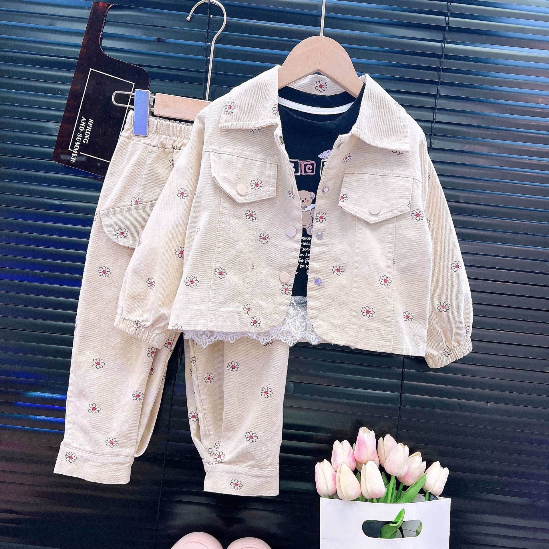 [363946] - One Set 2in1 Baju Setelan Atasan Jaket Jeans Lengan Panjang Bawahan Celana Panjang Jeans Fashion Korean Style Trendy Anak Cewek Perempuan - Motif Small Flower - BABYHOKI STORE - BABYHOKI STORE