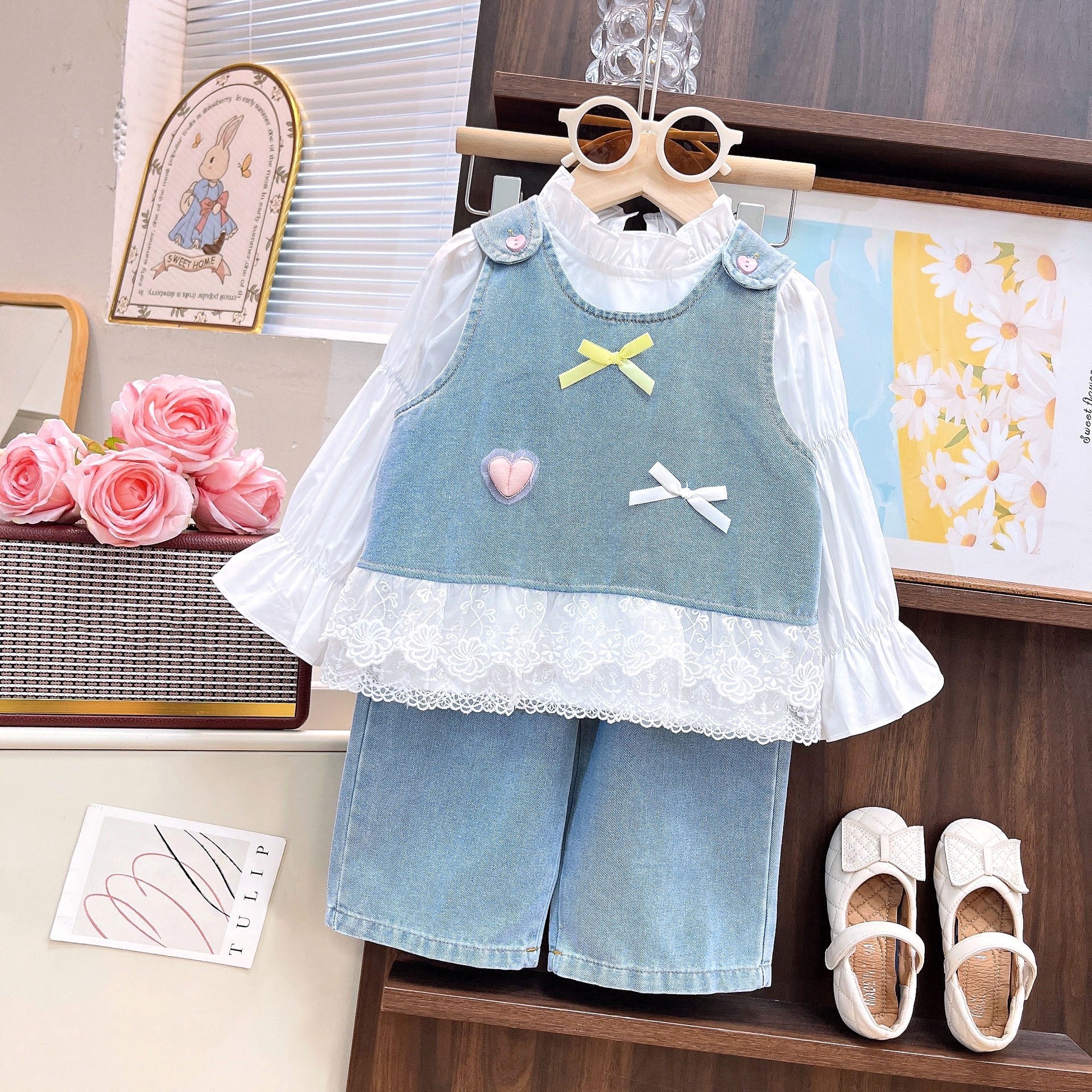 [363947] - One Set 3in1 Baju Setelan Atasan Blouse Lengan Panjang Vest Jeans Kutung Bawahan Celana Panjang Jeans Kulot Fashion Korean Style Trendy Anak Cewek Perempuan - Motif Cute Love Bow - BABYHOKI STORE