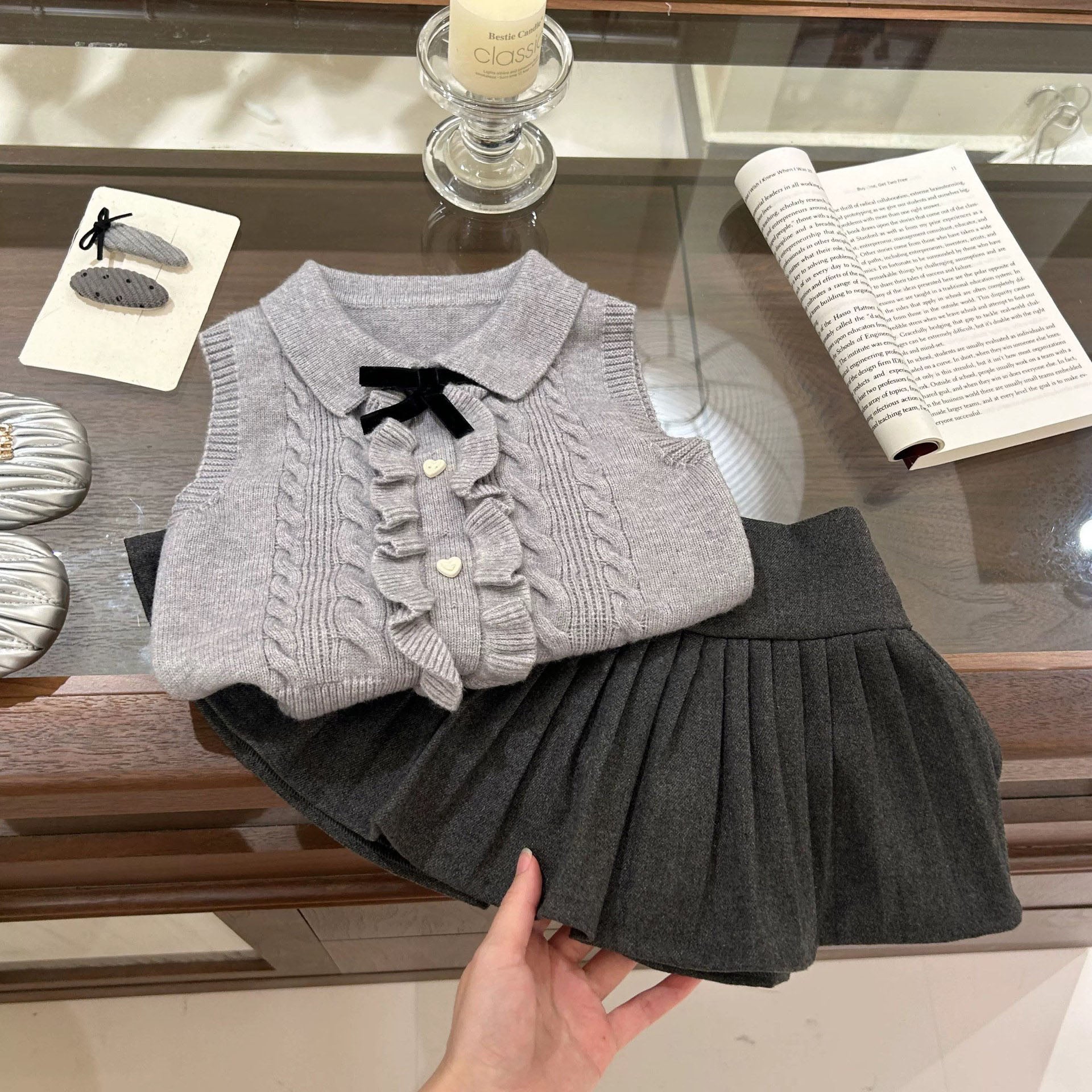 [5071176] - One Set 2in1 Baju Setelan Atasan Knit Kerah Lengan Kutung Bawahan Rok Pendek Comfort Fashion Style Anak Perempuan Cewek - Motif Cute Ribbon - BABYHOKI STORE