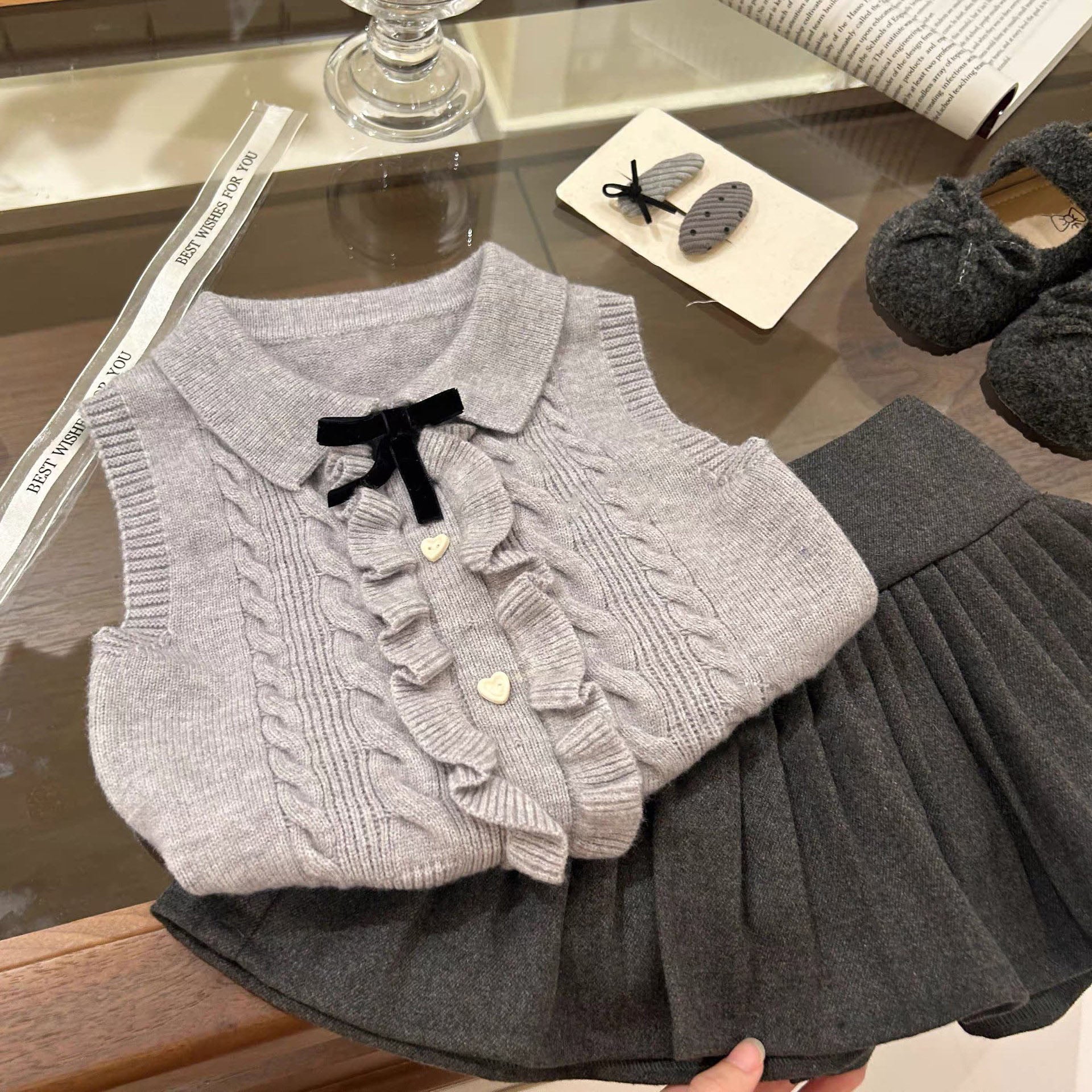 [5071176] - One Set 2in1 Baju Setelan Atasan Knit Kerah Lengan Kutung Bawahan Rok Pendek Comfort Fashion Style Anak Perempuan Cewek - Motif Cute Ribbon - BABYHOKI STORE