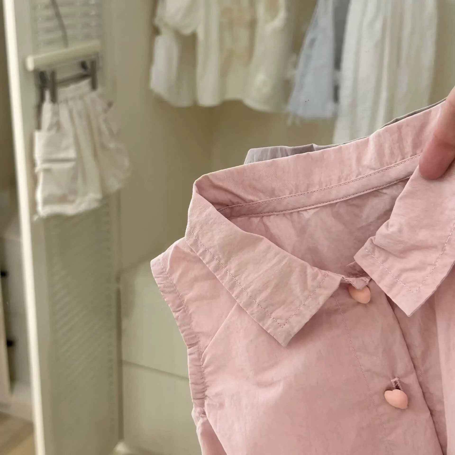 [5071188] - One Set 2in1 Baju Setelan Atasan Kerah Lengan Kutung Bawahan Rok Pendek Korean Version Style Anak Perempuan Cewek - Motif Love Buttons - BABYHOKI STORE