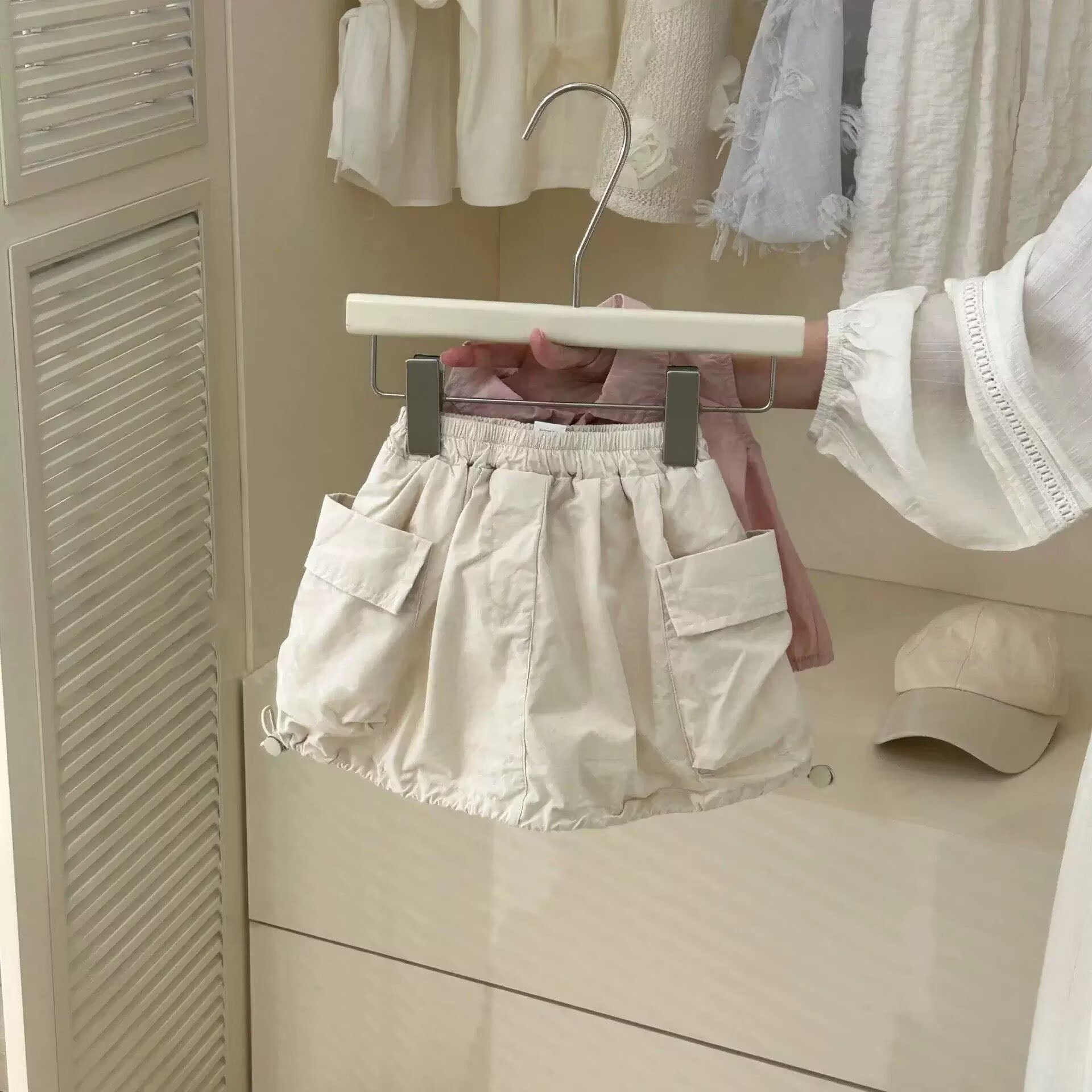 [5071188] - One Set 2in1 Baju Setelan Atasan Kerah Lengan Kutung Bawahan Rok Pendek Korean Version Style Anak Perempuan Cewek - Motif Love Buttons - BABYHOKI STORE