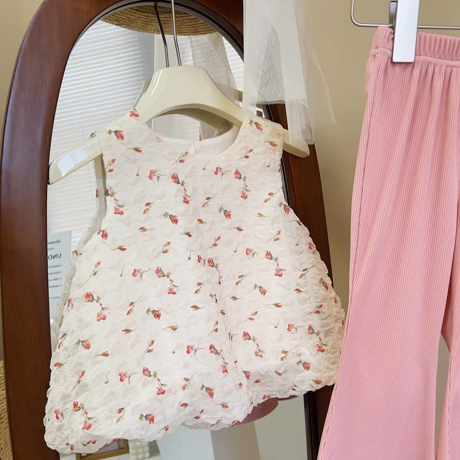 [963116] - One Set 2in1 Baju Setelan Atasan Blouse Lengan Kutung Bawahan Celana Panjang Cutbray Korean Fashion Style Anak Perempuan Cewek - Motif Floral Pink - BABYHOKI STORE