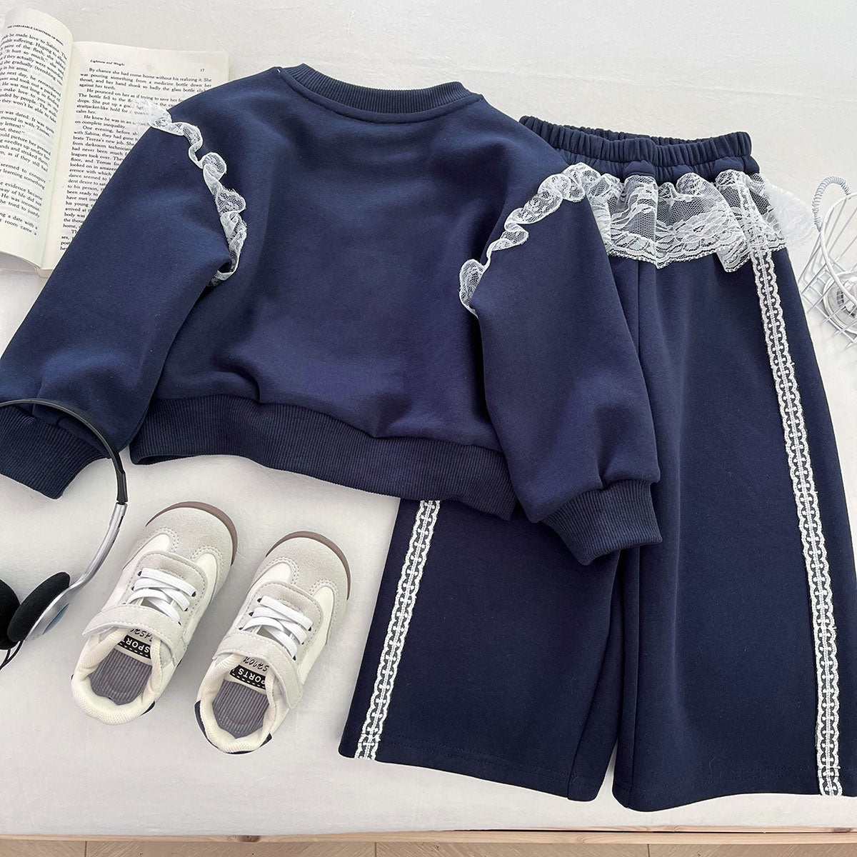 [963160] - One Set 2in1 Baju Setelan Atasan Sweater Lengan Panjang Bawahan Celana Panjang Kulot Korean Version Style Anak Perempuan Cewek - Motif Cute Lace Bow - BABYHOKI STORE - BABYHOKI STORE
