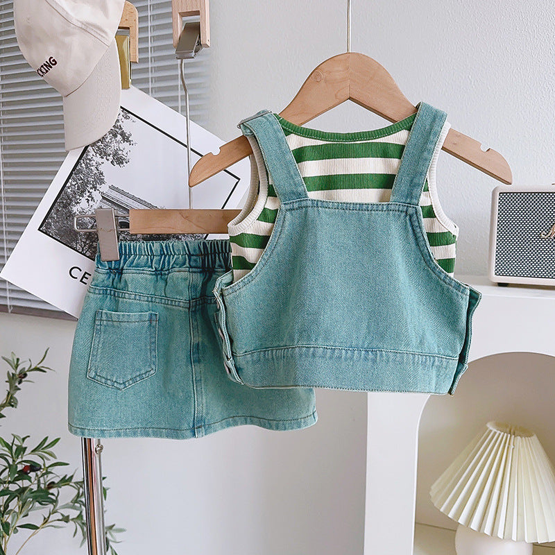 [963174] - One Set 3n1 Baju Setelan Atasan Lengan Kutung Vest Denim Bawahan Rok Pendek Korean Fashion Style Anak Perempuan Cewek - Motif Denim Alphabet - BABYHOKI STORE - BABYHOKI STORE