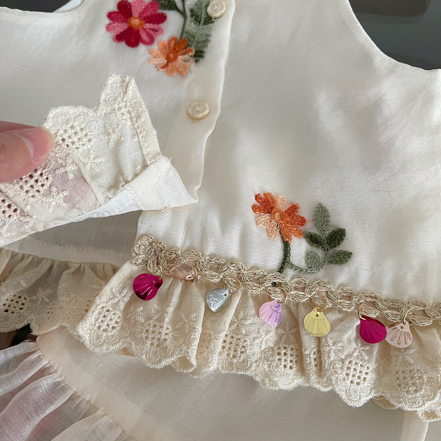 [963274] - One Set 2in1 Baju Setelan Atasan Blouse Lengan Kutung Bawahan Celana Pendek Korean Style Anak Perempuan Cewek - Motif Floral Lace - BABYHOKI STORE