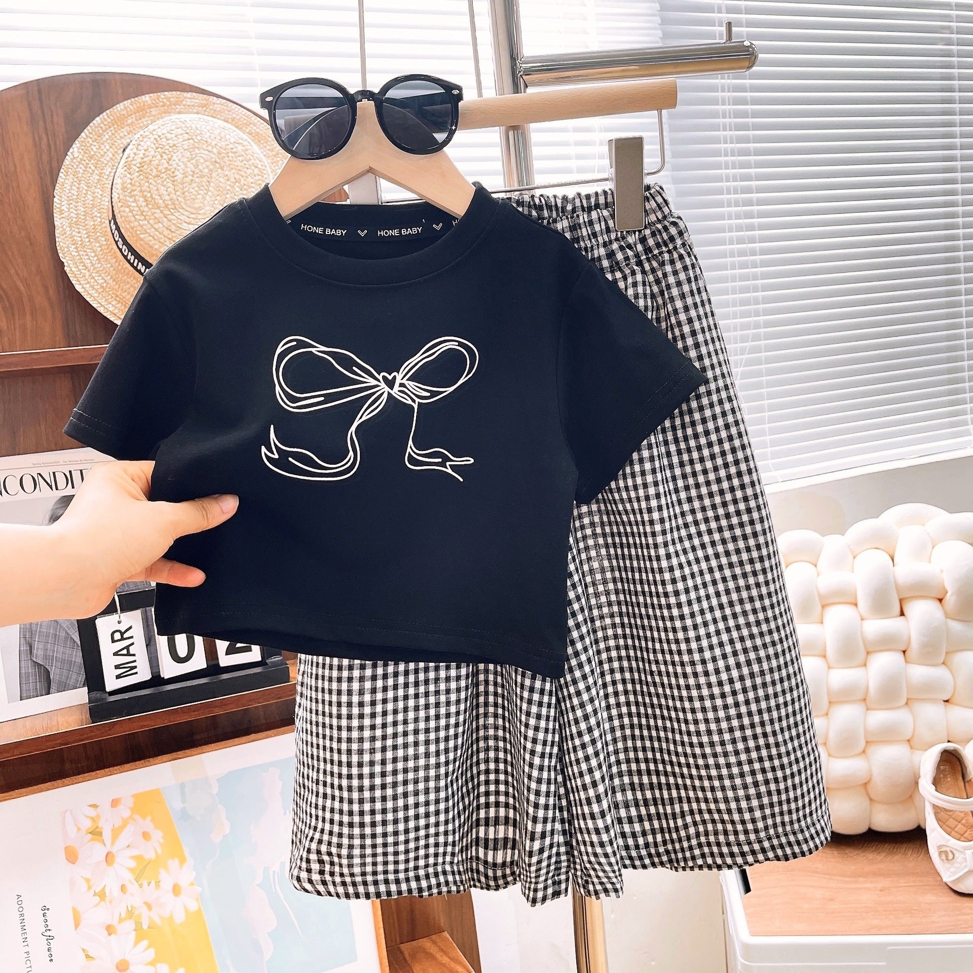 [363777] - Setelan One Set Baju Kaos Lengan Pendek Celana Kulot Panjang Fashion Anak Perempuan - Motif Ribbon Love