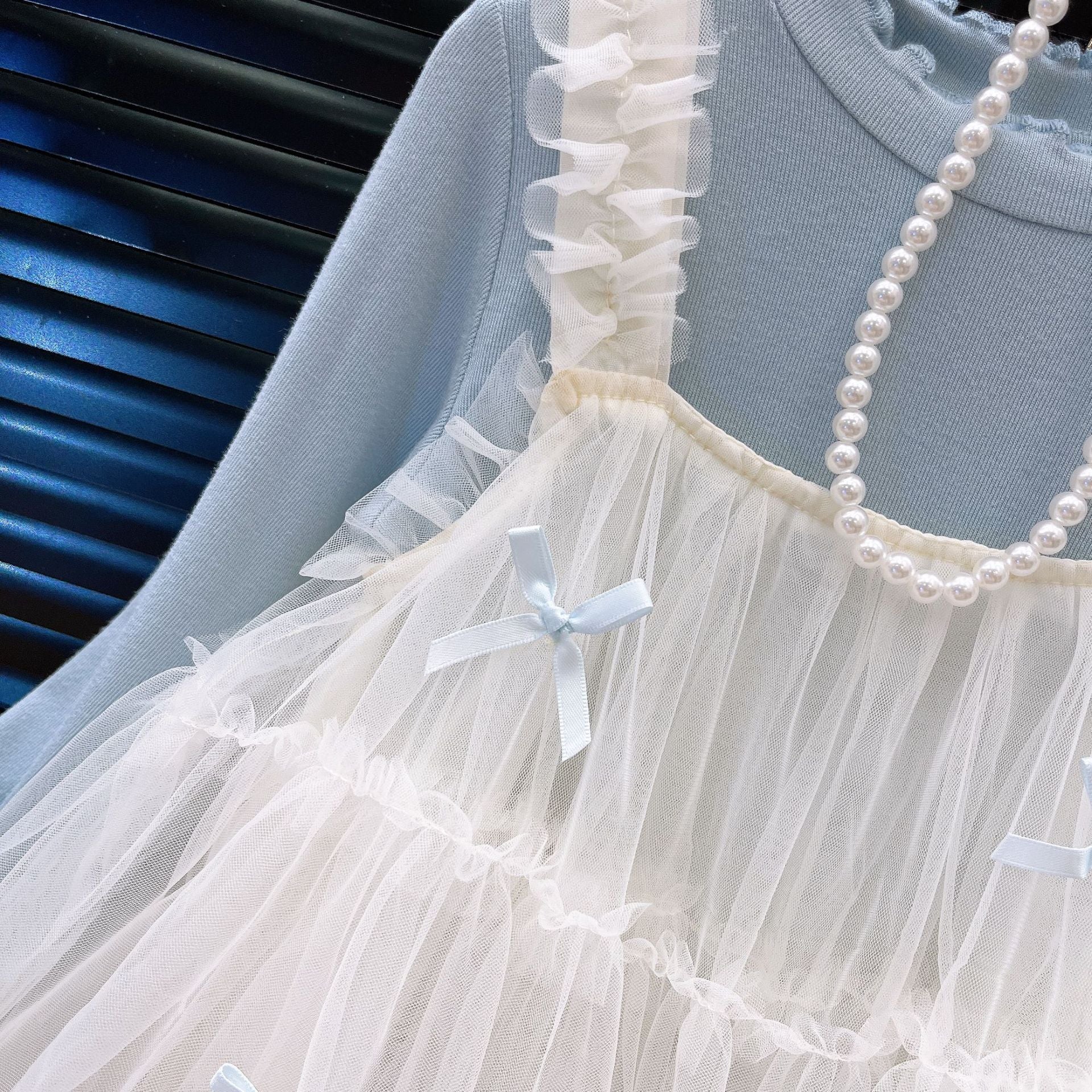 [363926] - One Set 3in1 Baju Setelan Atasan Biru Lengan Panjang Vest Top White Kutung Bawahan Celana Panjang Denim Fashion Anak Cewek Perempuan - Motif Blue Base Color - BABYHOKI STORE