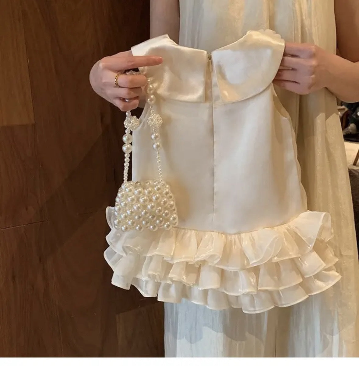 [5071094] - Baju Dress Gaun Pesta Lengan Kutung Cream Ruffle Bottom Fashion Anak Perempuan Cewek - Motif Flower Accent - BABYHOKI STORE