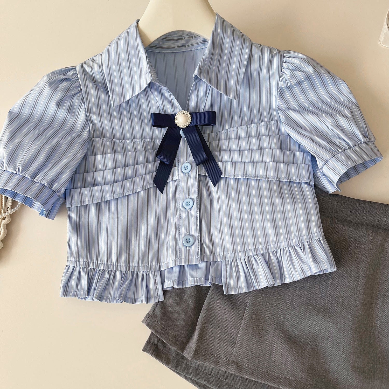 [963290] - One Set 2in1 Baju Setelan Kemeja Lengan Kutung Bawahan Celana Rok Pendek Formal Korean Stye Formal Korean Style - Motif Pearl Bow - BABYHOKI STORE