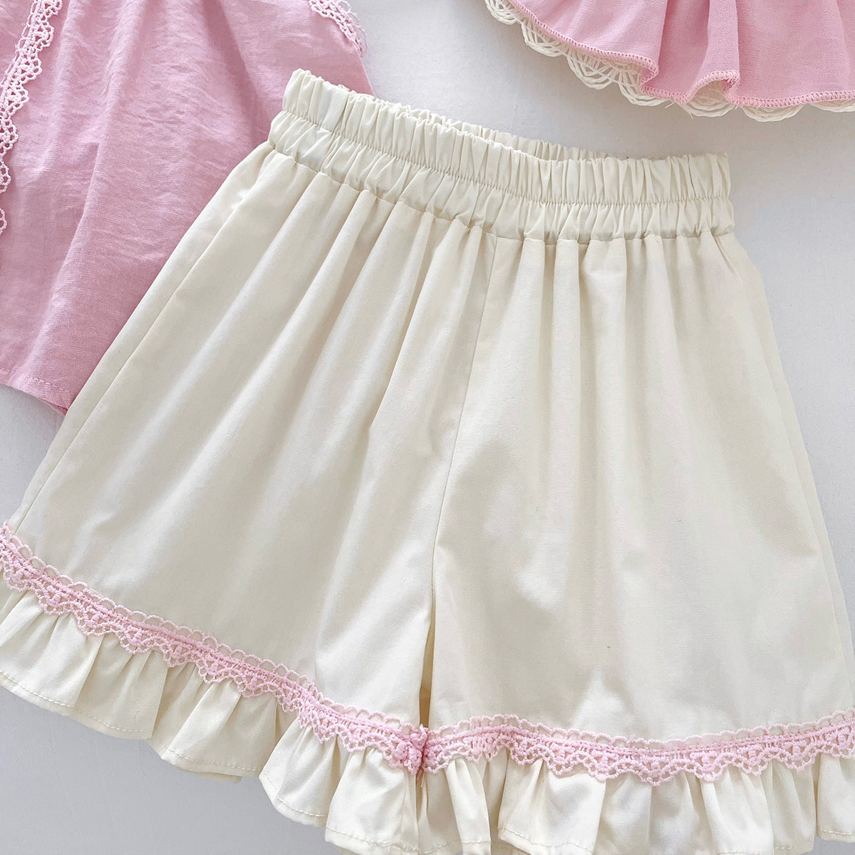 [963106] - One Set 2in1 Baju Setelan Atasan Blouse Lengan Kutung Bawahan Celana Pendek Ruffled Fashion Comfortable Anak Perempuan Cewek - Motif Lace Neck - BABYHOKI STORE