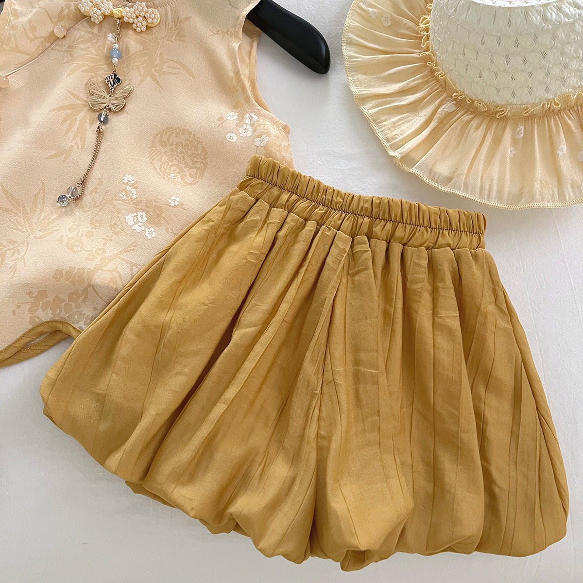 [963201] - One Set 2in1 Baju Setelan Cheongsam Shanghai Imlek Atasan Lengan Kutung Bawahan Celana Pendek Chinese Fashion Style Anak Perempuan Cewek - Motif Yellow Flower - BABYHOKI STORE