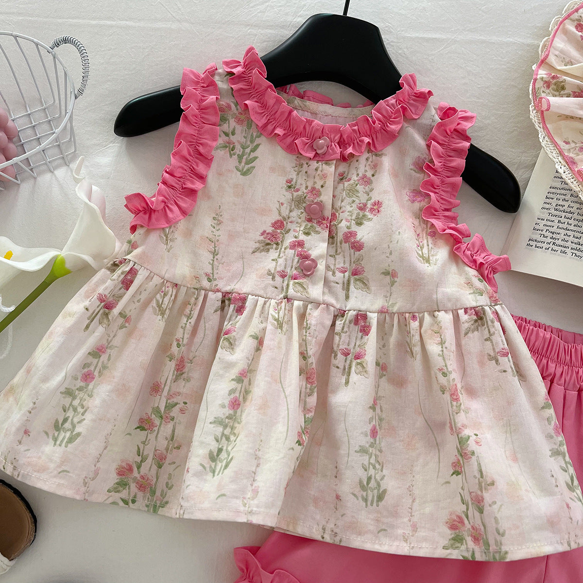 [963208] - One Set 2in1 Baju Setelan Atasan Blouse Lengan Kutung Bawahan Celana Pendek Ruflled Korean Style Anak Perempuan Cewek - Motif Pink Flower - BABYHOKI STORE