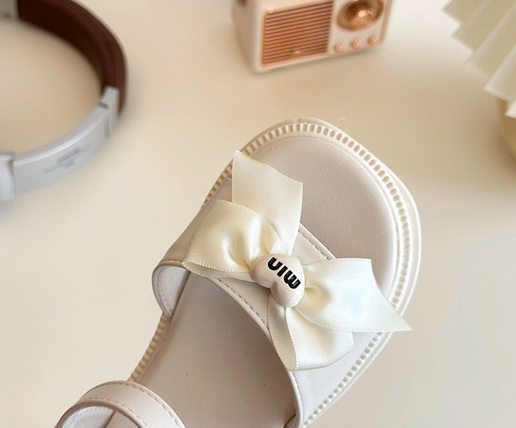[381263 Size 26-35] - Sepatu Sandal Flat Anak Perempuan - Motif Heart Ribbon