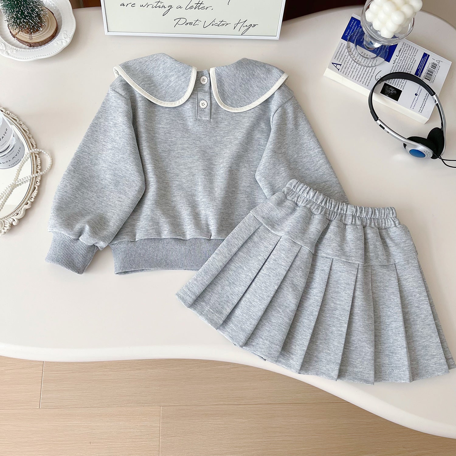 [963173] - One Set 2in1 Baju Setelan Sweater Berkerah Lengan Panjang Bawahan Celana Rok Pendek Plisket Korean Fashion Style Anak Perempuan Cewek - Motif Collar & Bow - BABYHOKI STORE - BABYHOKI STORE