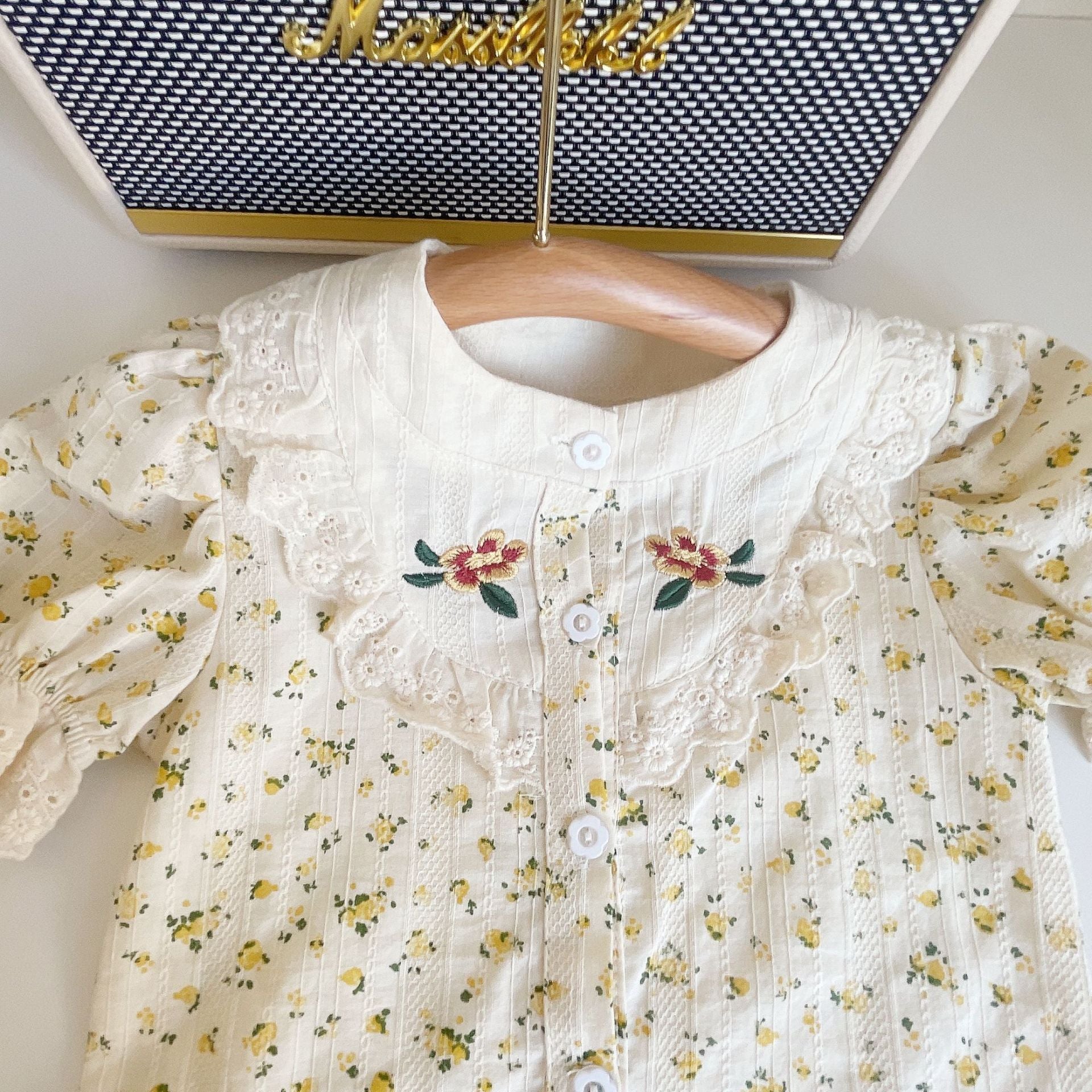 BABYHOKI STORE Usia 7 8 9 10 Tahun Baju Anak Tanggung Cewek [363630] - Setelan Blouse Kancing Celana Jeans Bordir Anak Perempuan - Motif Flower
