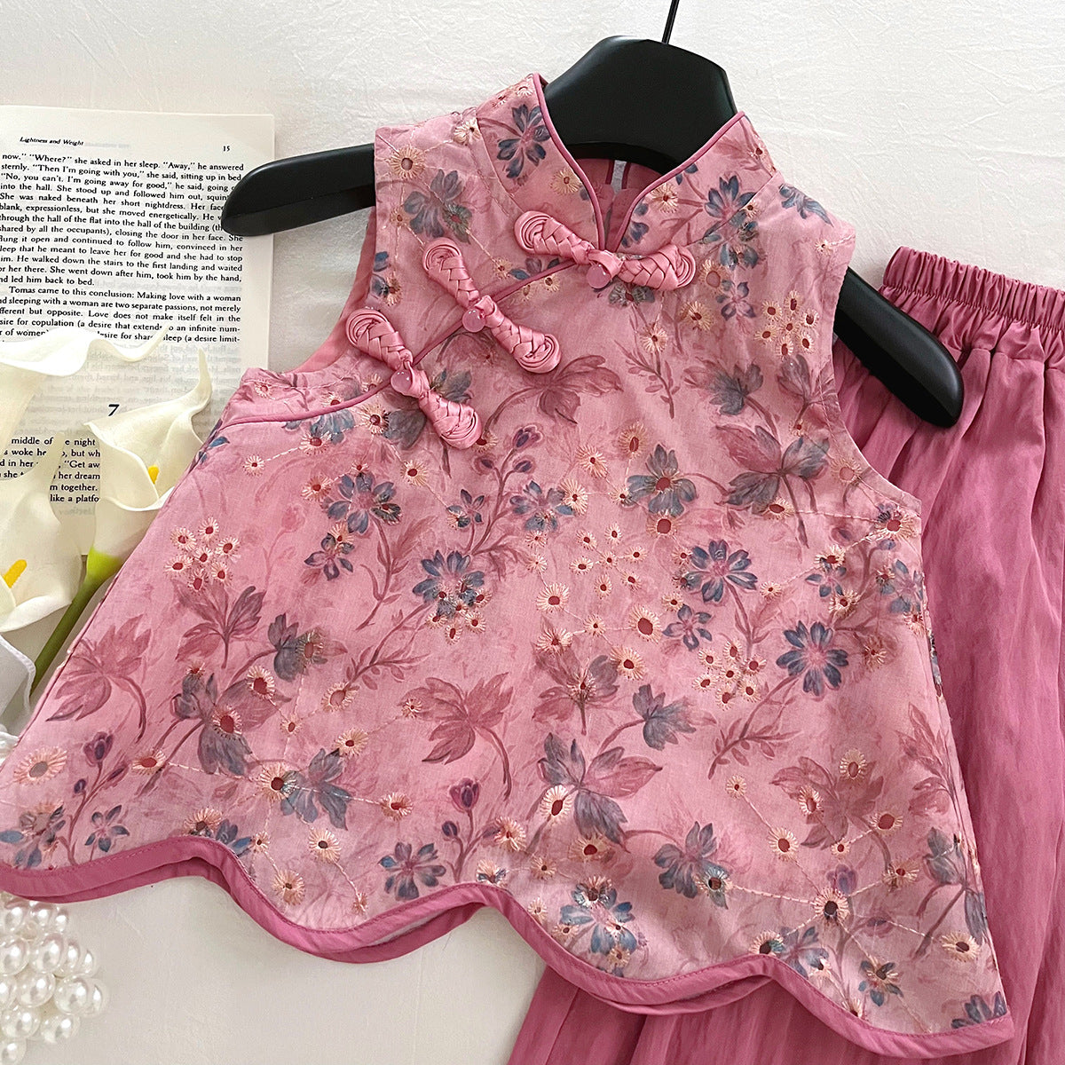 [963196] - One Set 2in1 Baju Setelan Cheongsam Shanghai Imlek Atasan Lengan Kutung Bawahan Celana Panjang Chinese Fashion Anak Perempuan Cewek - Motif Basic Color Pink - BABYHOKI STORE