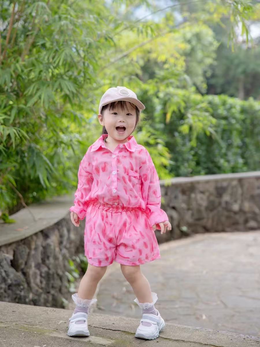 [363709] - One Set Korea Anak Cewek Baju Setelan Kemeja Panjang Celana Pendek Fashion Anak Cewek - Motif Faint Scene