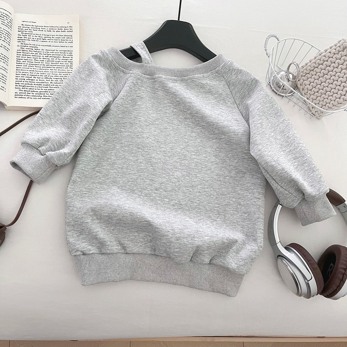 [963147] - Baju Atasan Outer Sweater Lengan Panjang Korean Version Style Anak Perempuan Cewek - Motif Pullover Style Slanted - BABYHOKI STORE - BABYHOKI STORE