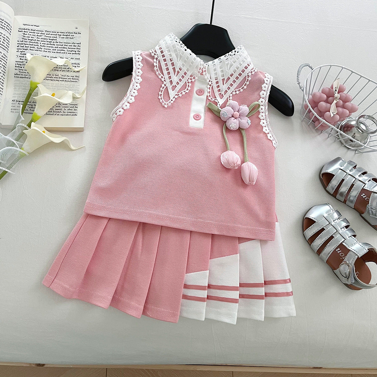 [963184] - One Set 2in1 Baju Setelan Atasan Bekerah Lengan Kutung Bawahan Celana Rok Pendek Plisket Korean Version Style Anak Perempuan Cewek - Motif Tulips - BABYHOKI STORE - BABYHOKI STORE