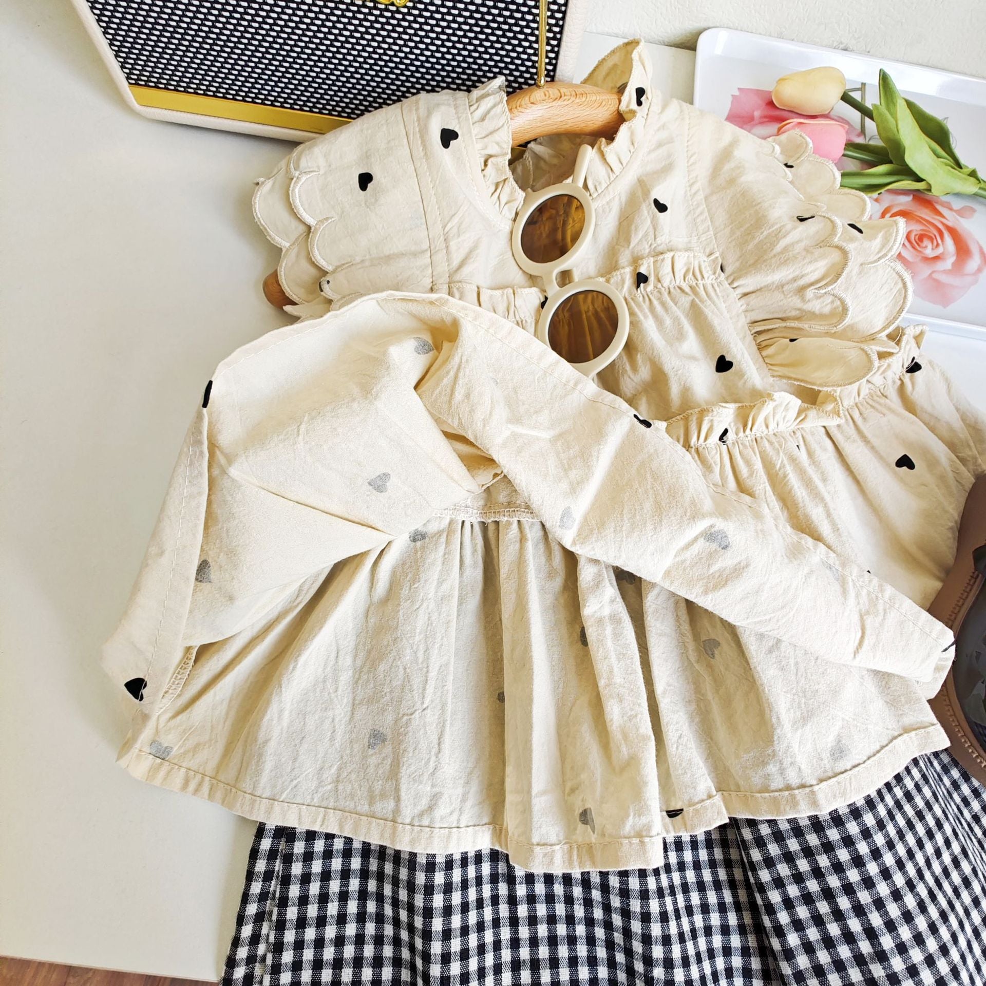 BABYHOKI STORE Usia 7 8 9 10 Tahun Baju Anak Tanggung Cewek [363650] - Baju Setelan Blouse Kutung Fashion Anak Perempuan - Motif Hearts Spread