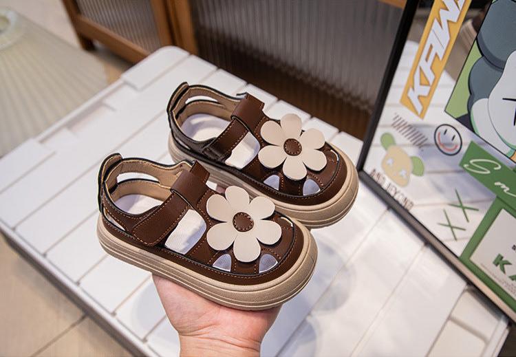 [381243 Size 23-34] - Sepatu Sandal Flat Slip On Anak Perempuan - Motif Strap Flower