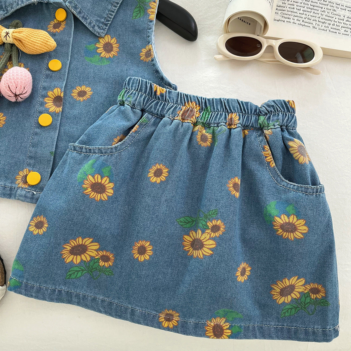 [963214] - One Set 2in1 Baju Setelan Atasan Vest Denim Lengan Kutung Bawahan Celana Rok Pendek Casual Style Anak Perempuan Cewek - Motif Sunflower - BABYHOKI STORE