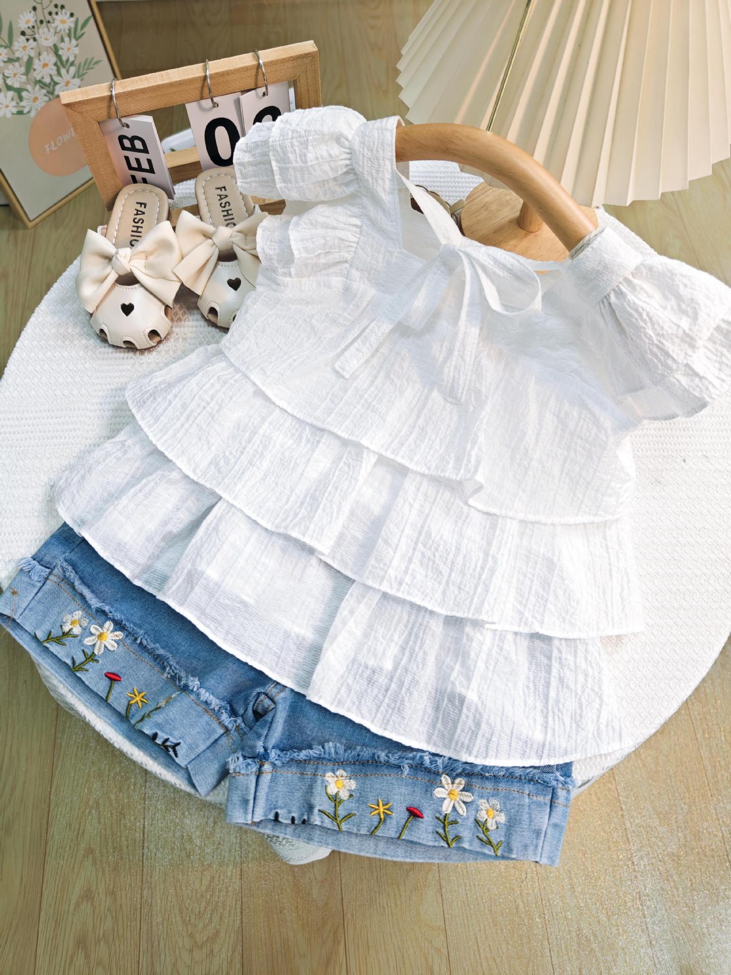[363719] - Oneset Fashion Korea Anak Cewek Baju Setelan Blouse Celana Pendek Jeans Anak Perempuan - Motif Edge Flower