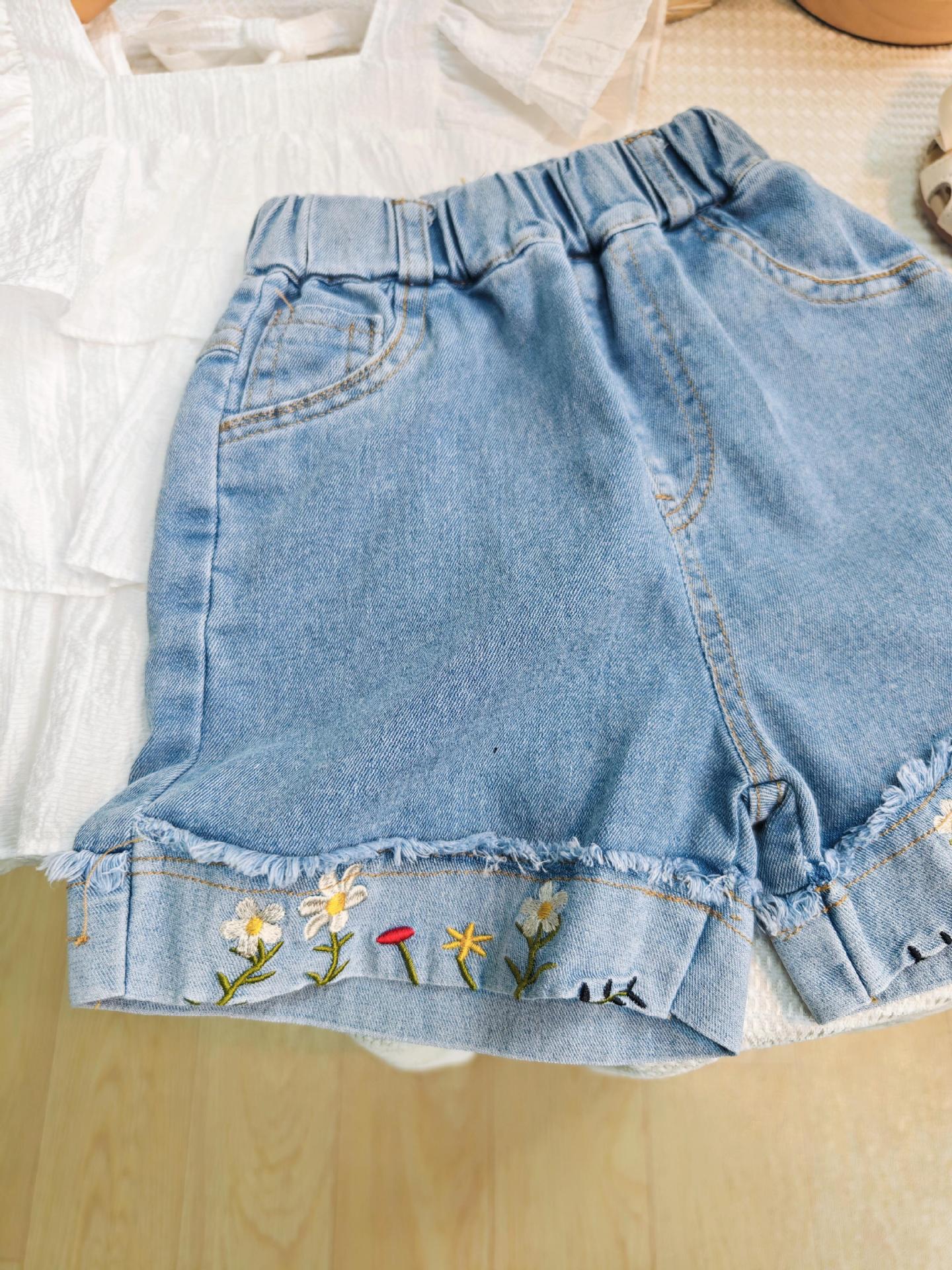 [363719] - Oneset Fashion Korea Anak Cewek Baju Setelan Blouse Celana Pendek Jeans Anak Perempuan - Motif Edge Flower