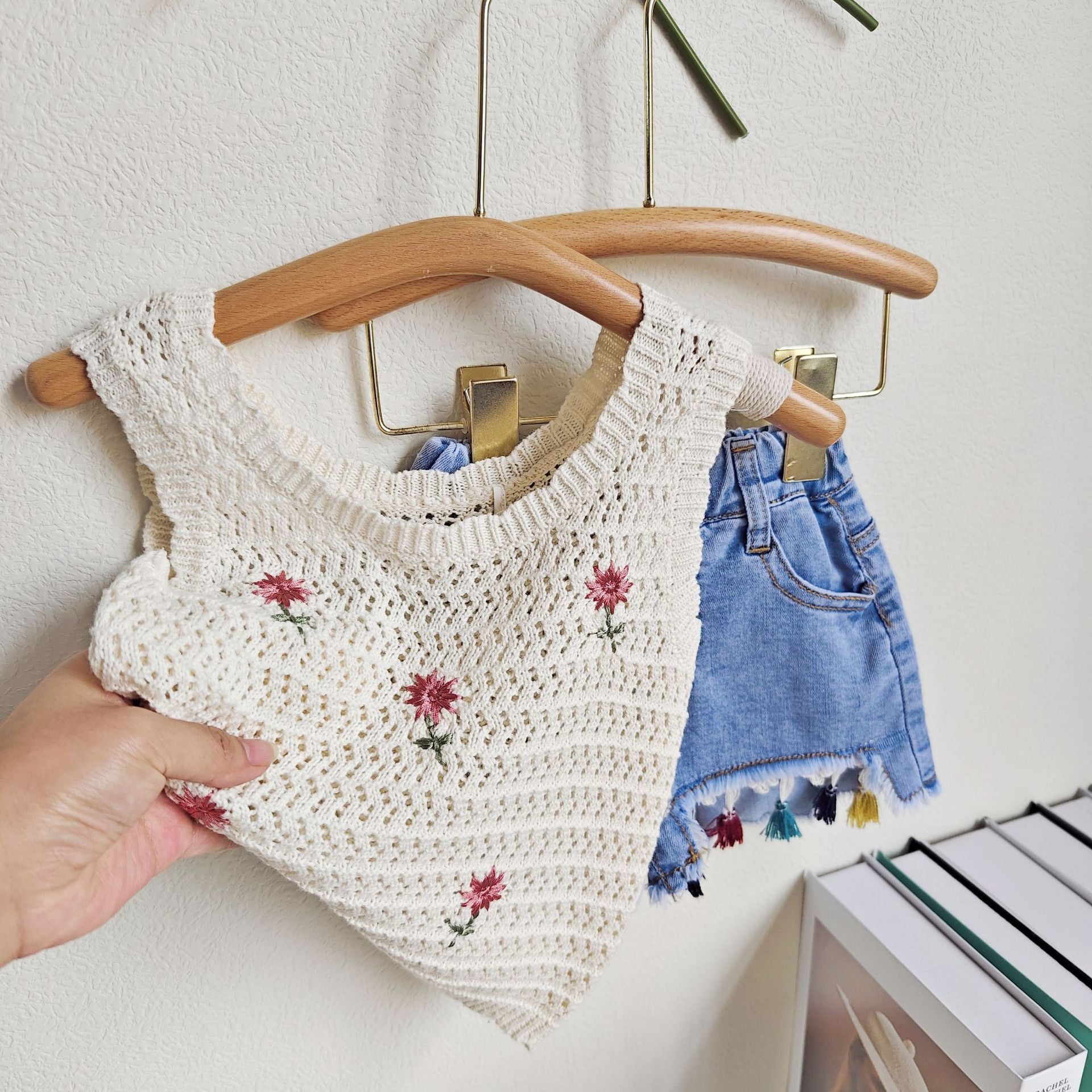BABYHOKI STORE Usia 7 8 9 10 Tahun Baju Anak Tanggung Cewek [363622] - Baju Setelan Rajut Kutung Celana Jeans Rawis Fashion Anak Perempuan - Motif Knit Flower