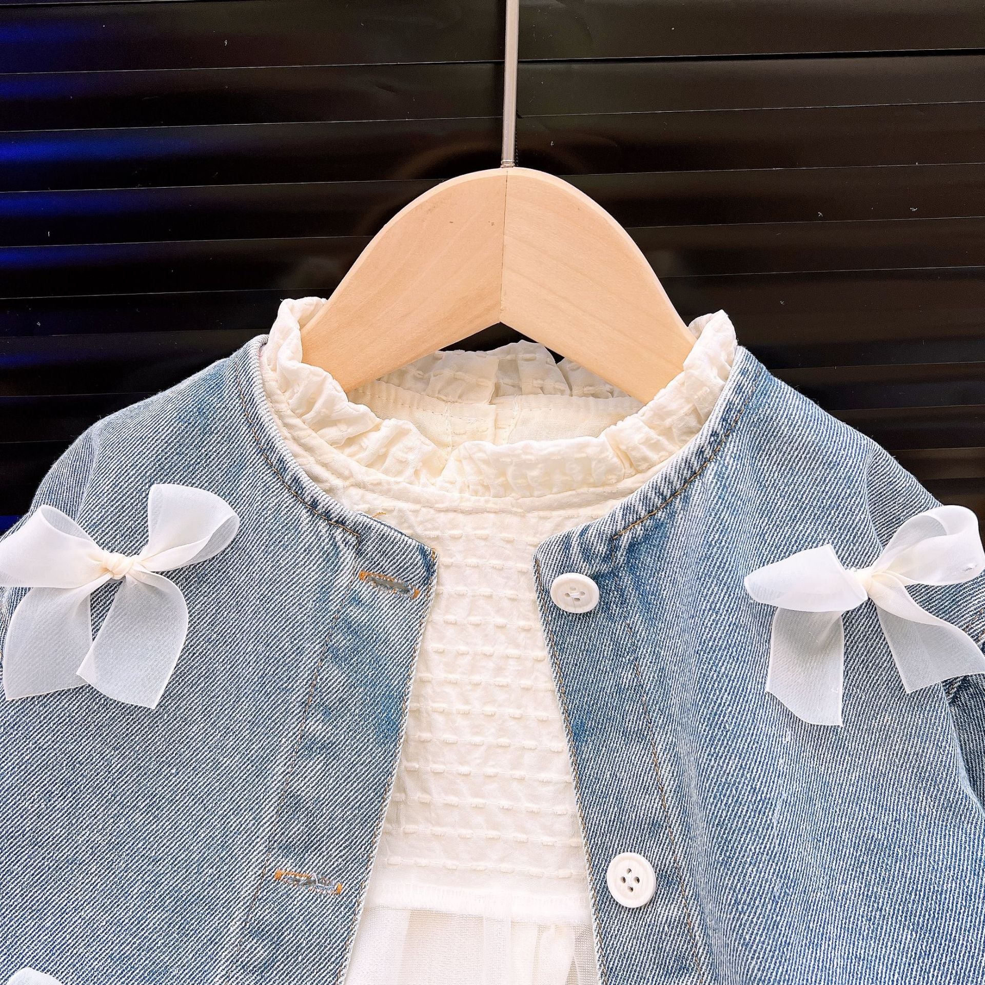 [363902] - One Set 2in1 Baju Setelan Dress Gaun Lengan Panjang Atasan Jaket Denim Fashion Anak Perempuan Cewek - Motif Cute Ribbon - BABYHOKI STORE - BABYHOKI STORE