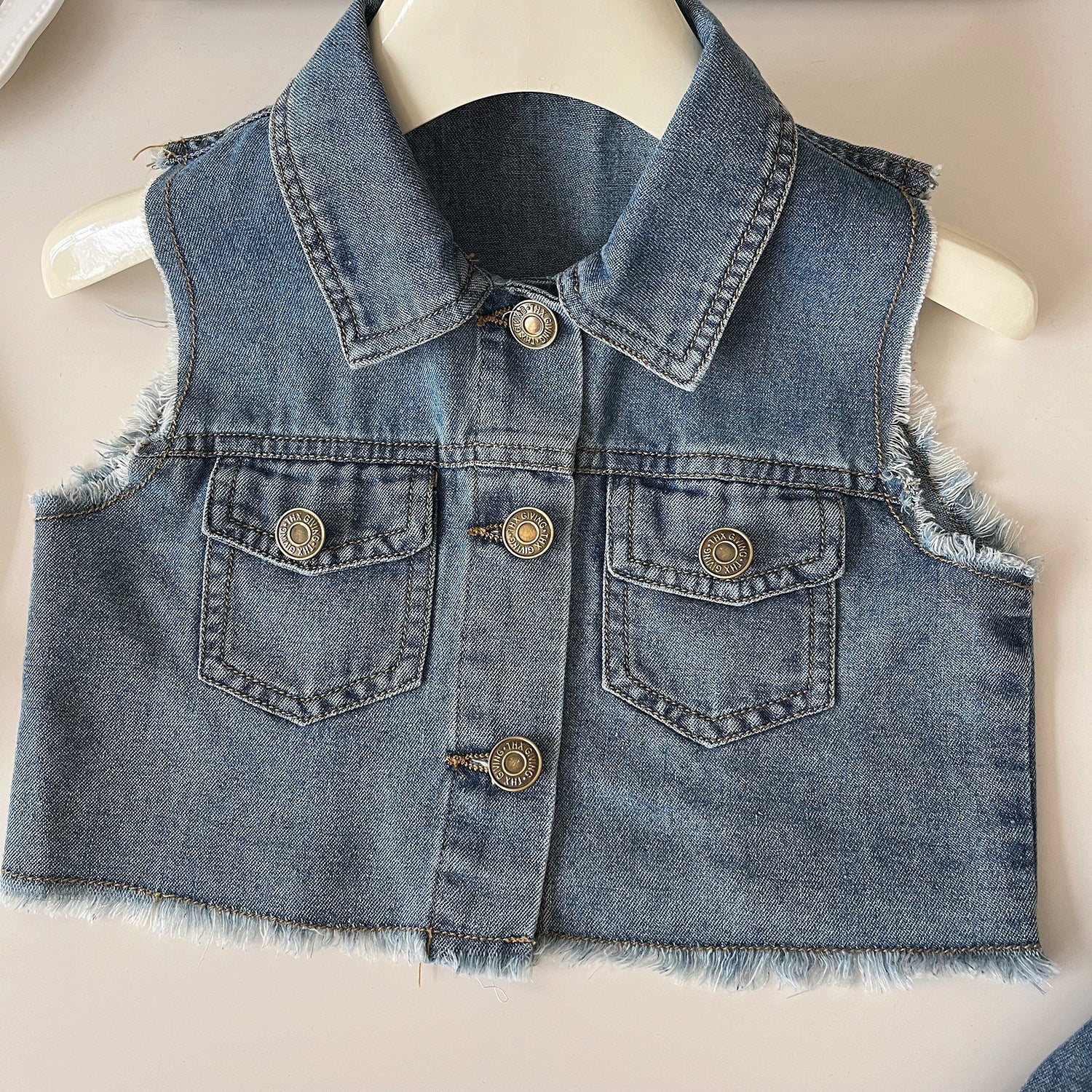 [363921] - One Set 2n1 Baju Setelan Atasan Rompi Denim Lengan Kutung Jeans Bawahan Celana Rok Denim Fashion Anak Cewek Perempuan - Motif Denim Pocket - BABYHOKI STORE
