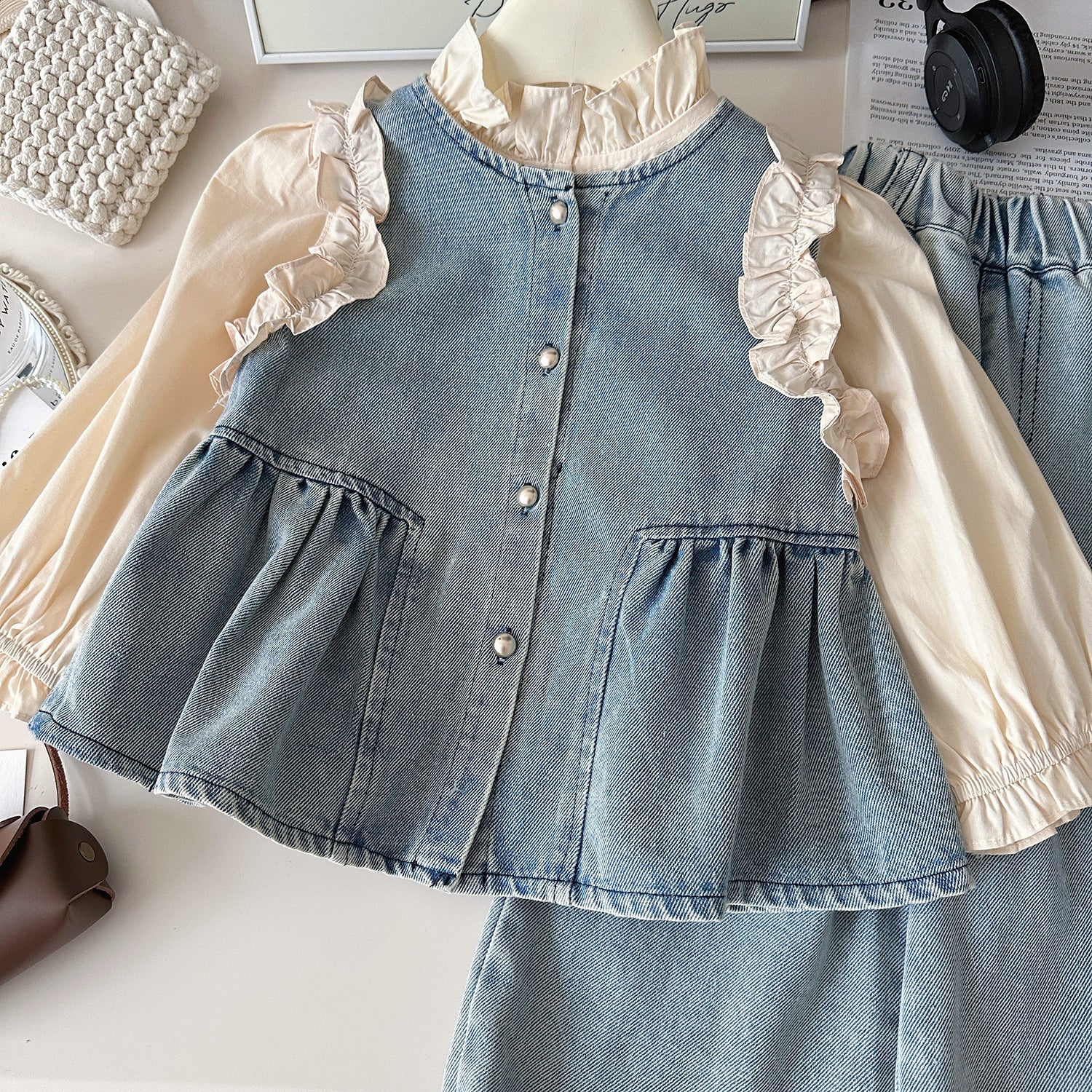 [363914] - One Set 3in1 Baju Setelan Atasan Blouse Lengan Panjang Vest Kutung Denim Bawahan Celana Panjang Kulot Denim Fashion Anak Cewek Perempuan - Motif Cute Lace - BABYHOKI STORE