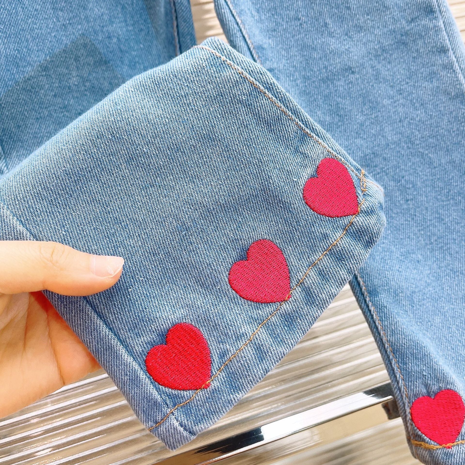 [363729] - Setelan Baju Blouse Ruffles Lengan Panjang Celana Jeans Panjang Fashion Anak Perempuan - Motif Little Heart